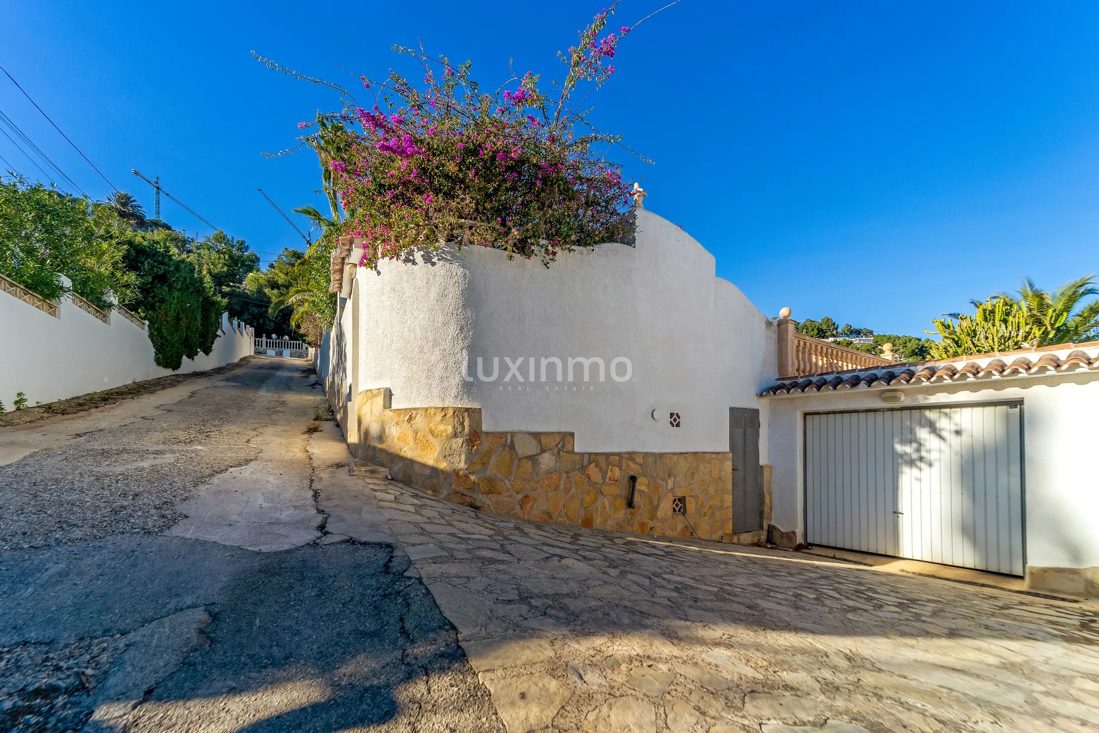 Mediterranean Villa with wonderful sea views in Moraira — photo 19