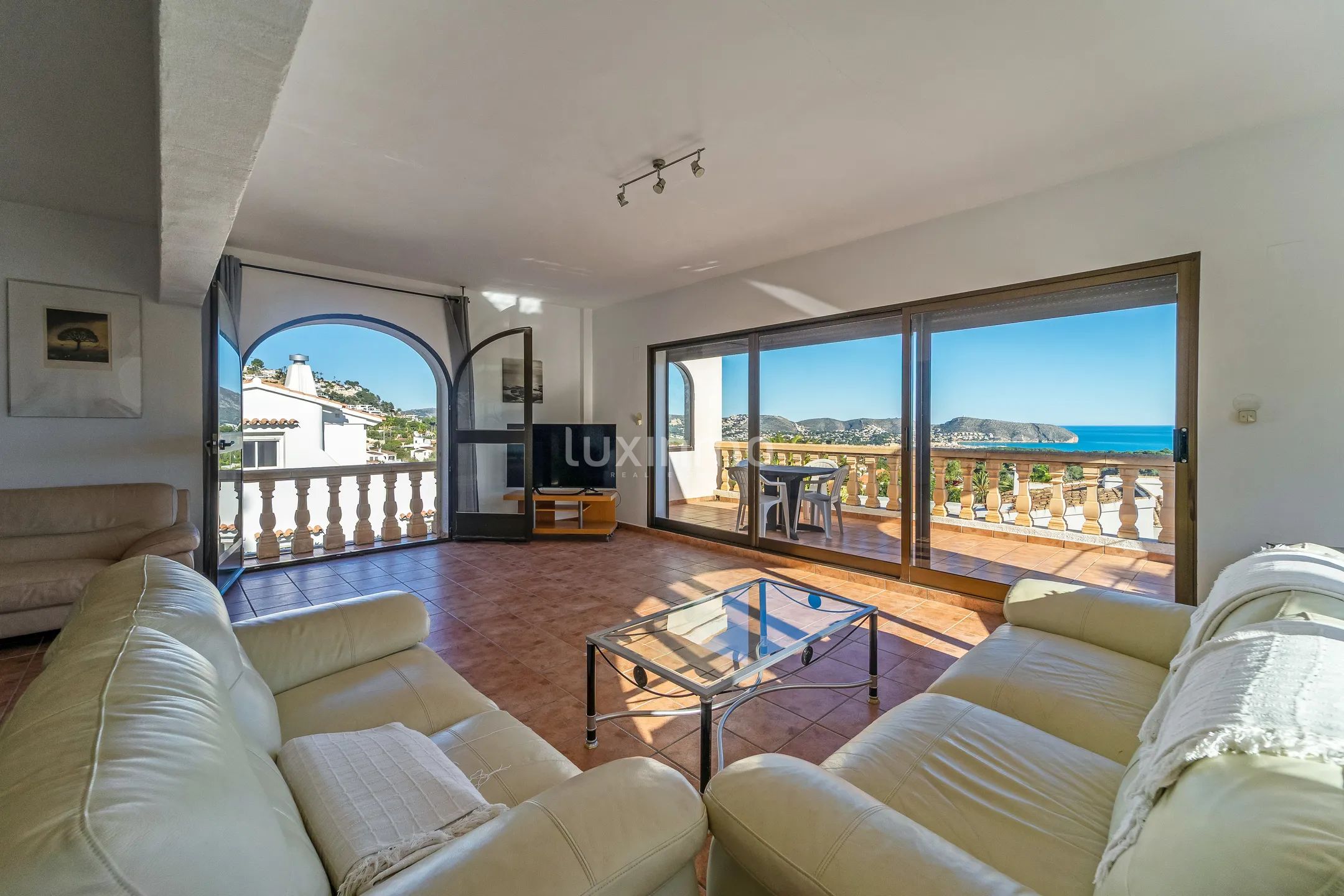 Mediterranean Villa with wonderful sea views in Moraira — photo 8