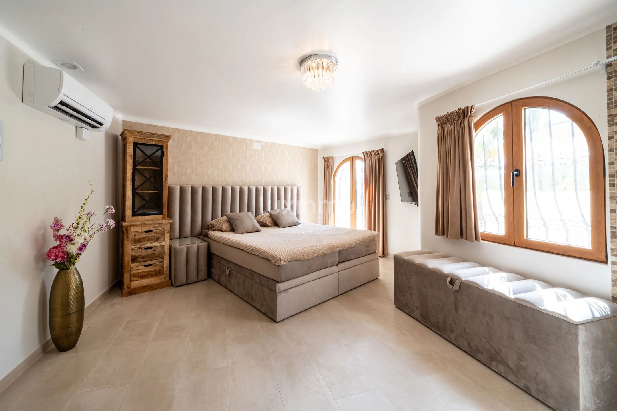 Luxury renovated large villa in Altea for sale — photo 31