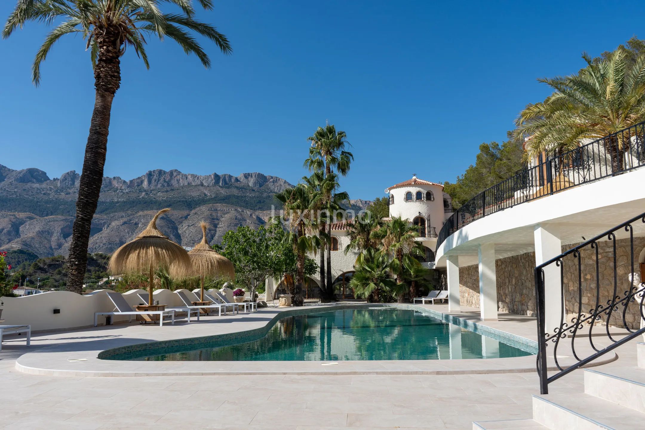 Luxury renovated large villa in Altea for sale — photo 4