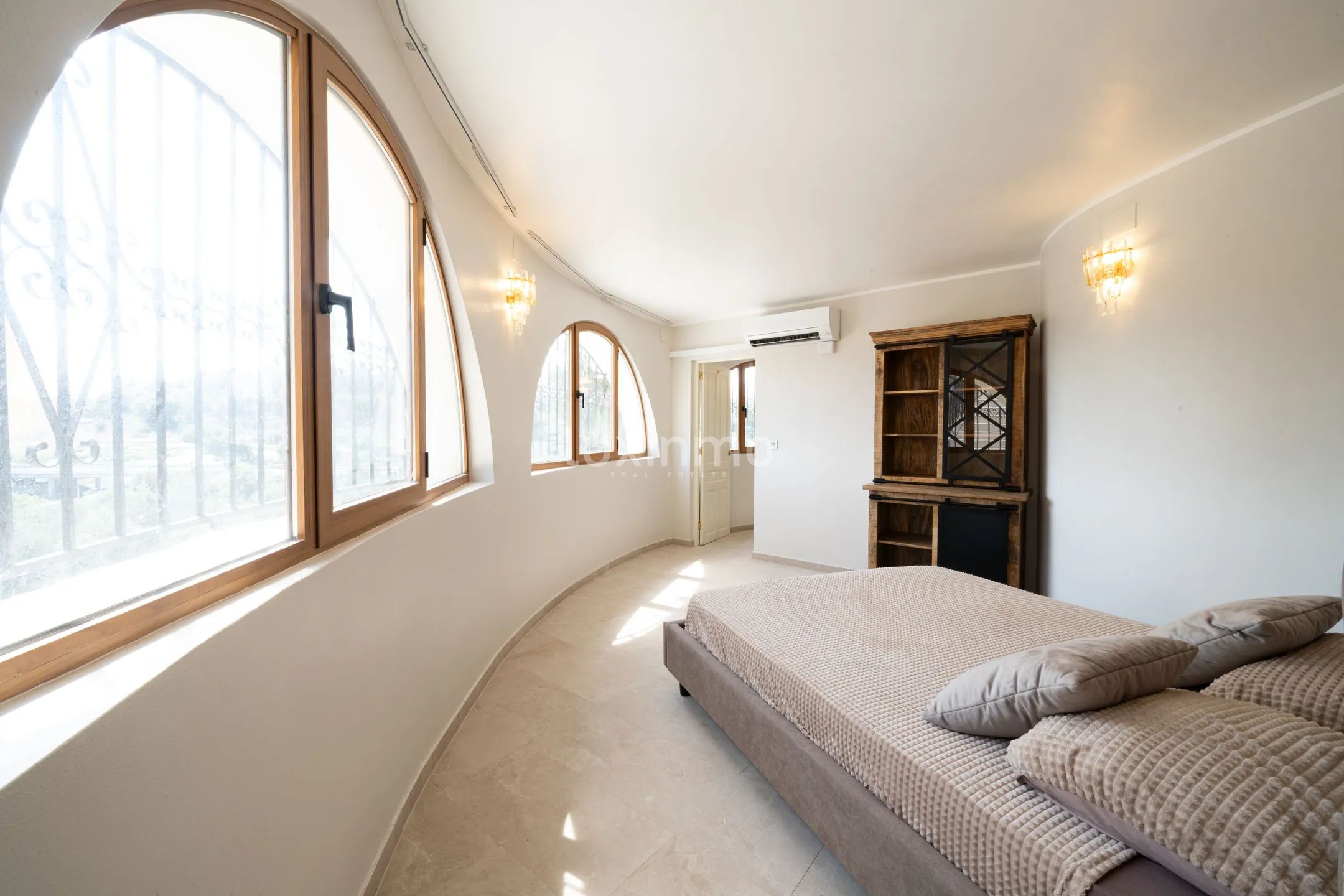 Luxury renovated large villa in Altea for sale — photo 35