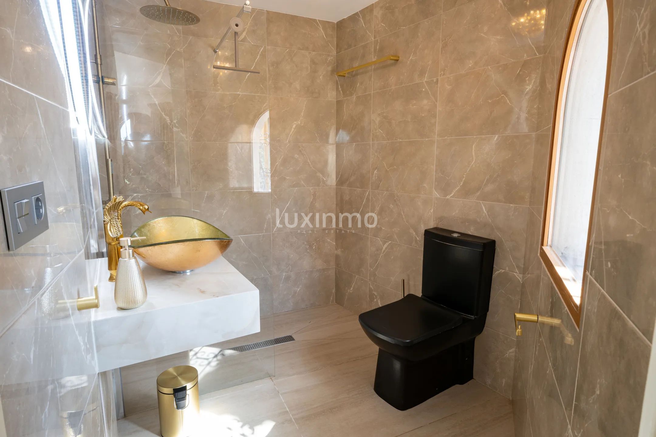 Luxury renovated large villa in Altea for sale — photo 38