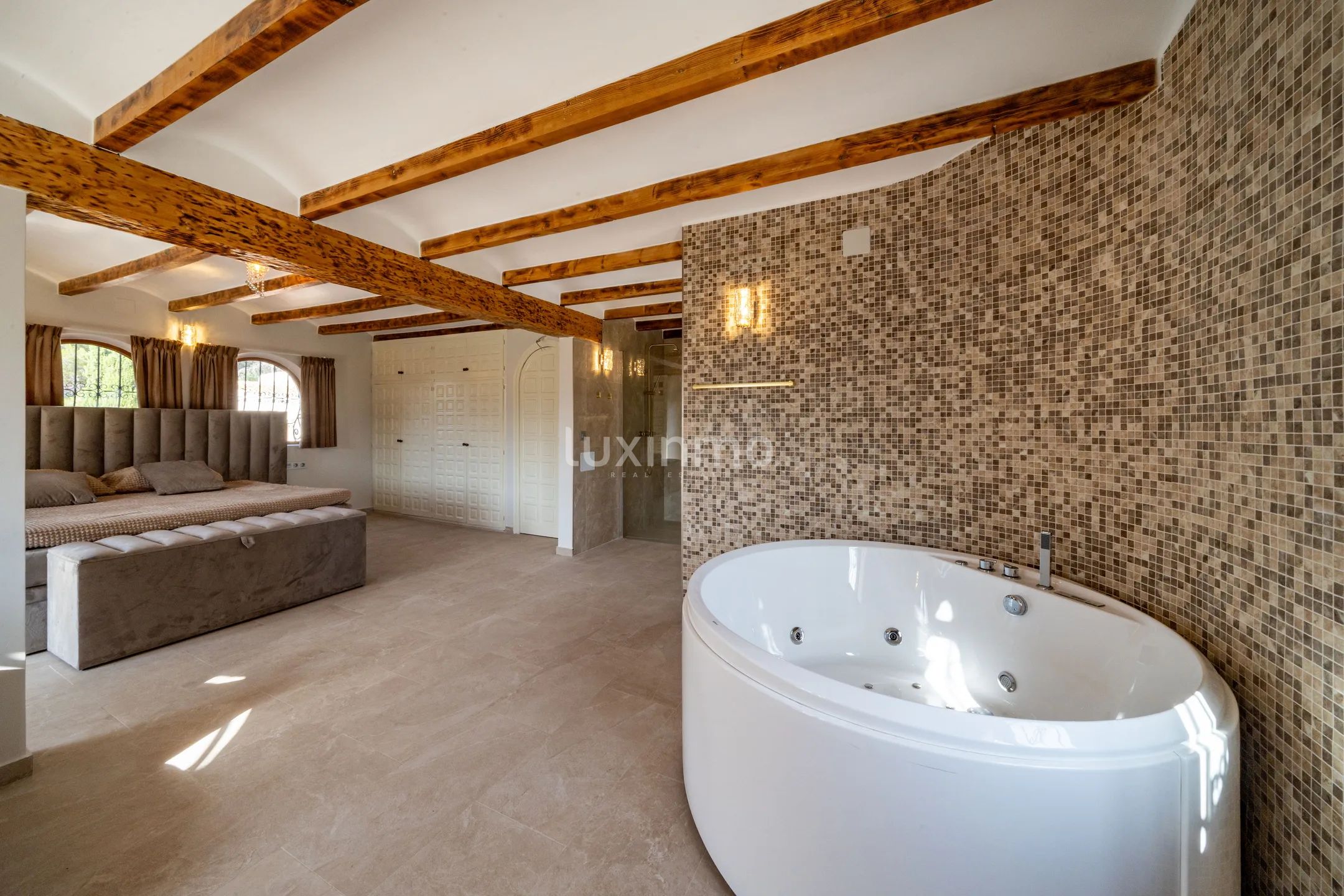 Luxury renovated large villa in Altea for sale — photo 25