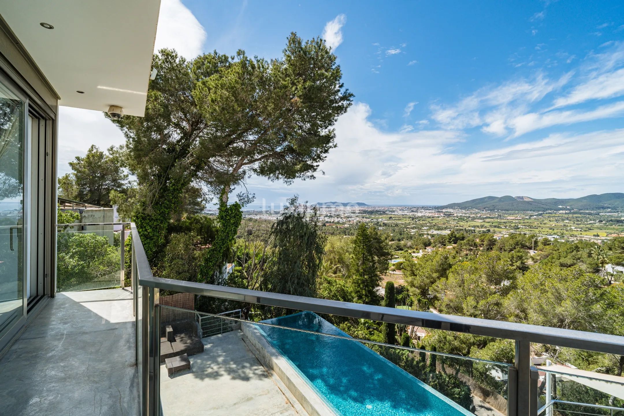 Nowoczesna willa w bezpiecznej urbanizacji, Can Furnet, Ibiza — photo 10