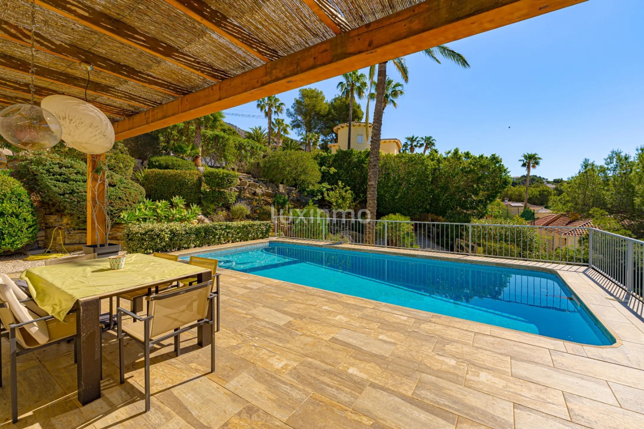 Mediterranean-style villa with pool and mountain views in Altea la Vella — photo 30