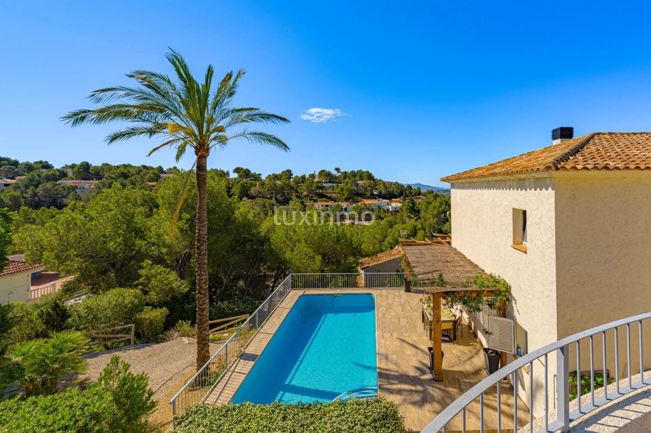 Mediterranean-style villa with pool and mountain views in Altea la Vella — photo 39
