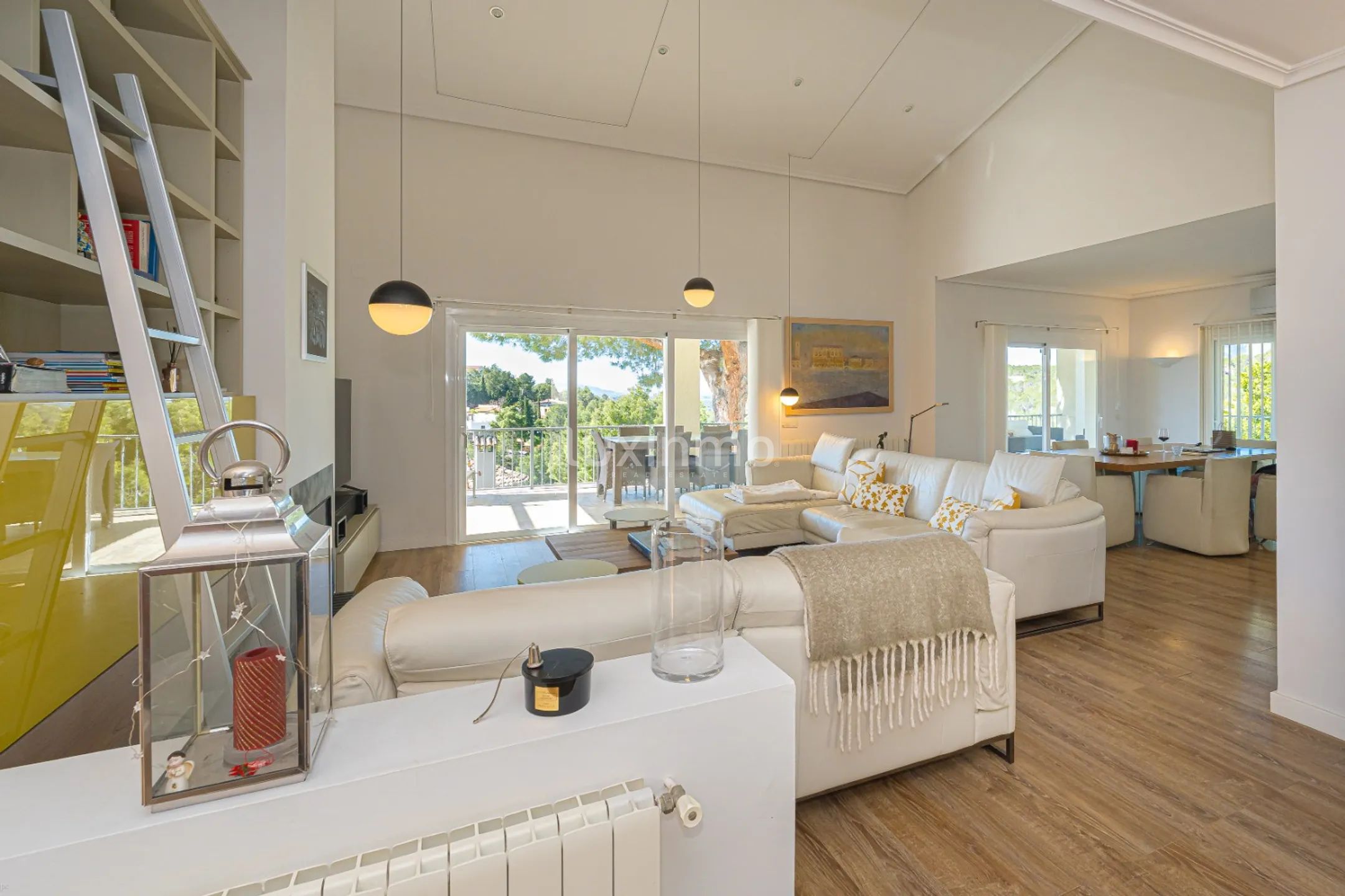 Mediterranean-style villa with pool and mountain views in Altea la Vella — photo 13