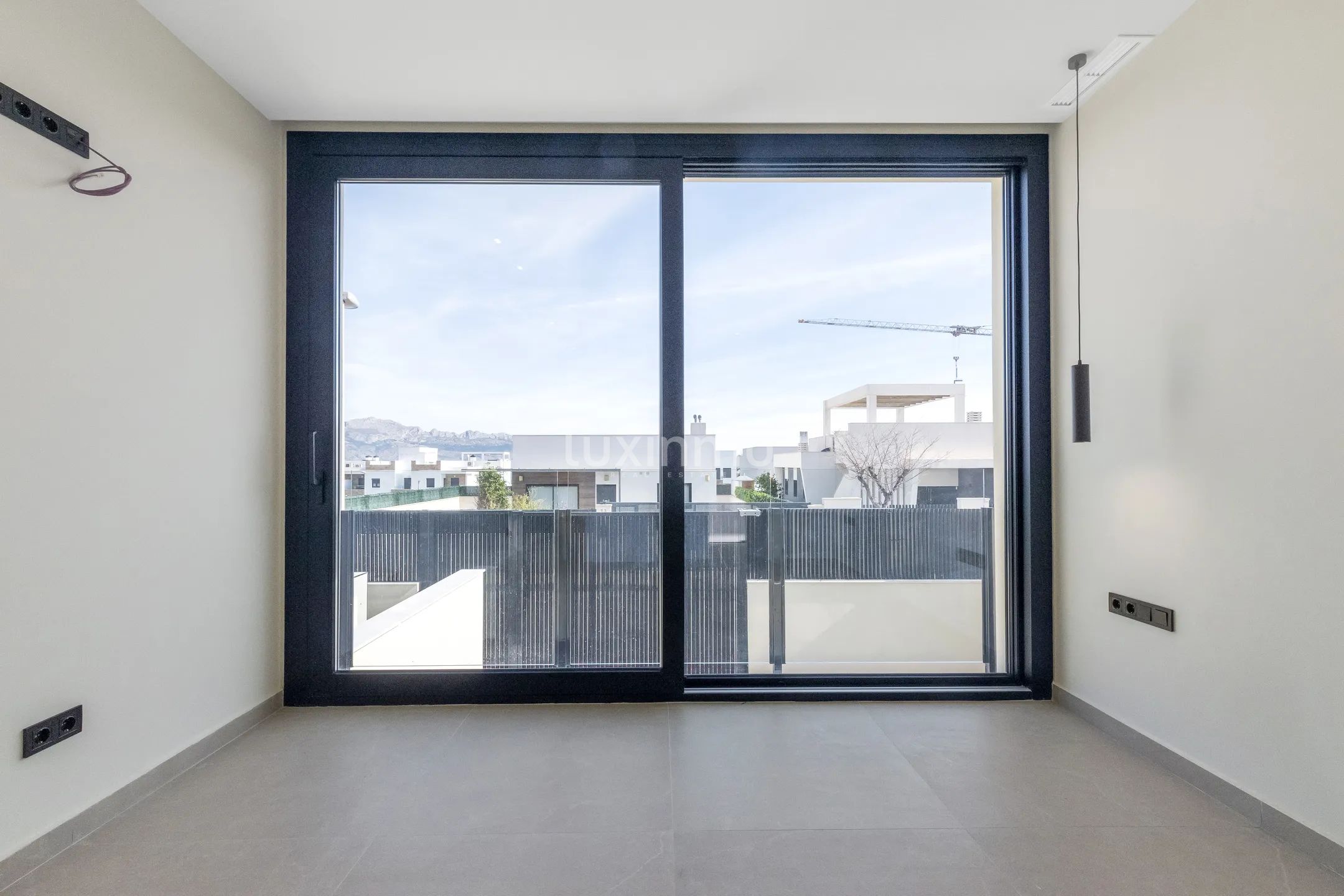 Nybyggd villa med 4 sovrum med i Polop — photo 14