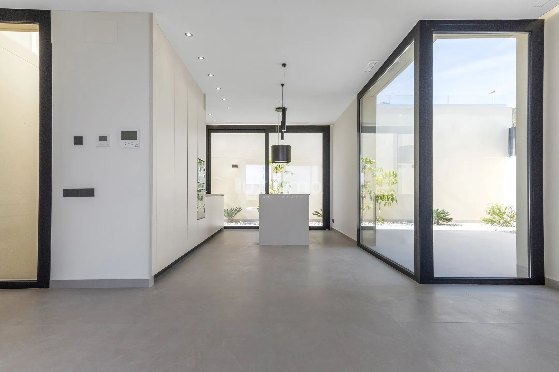 New built villa with 4 bedrooms with in Polop — photo 9