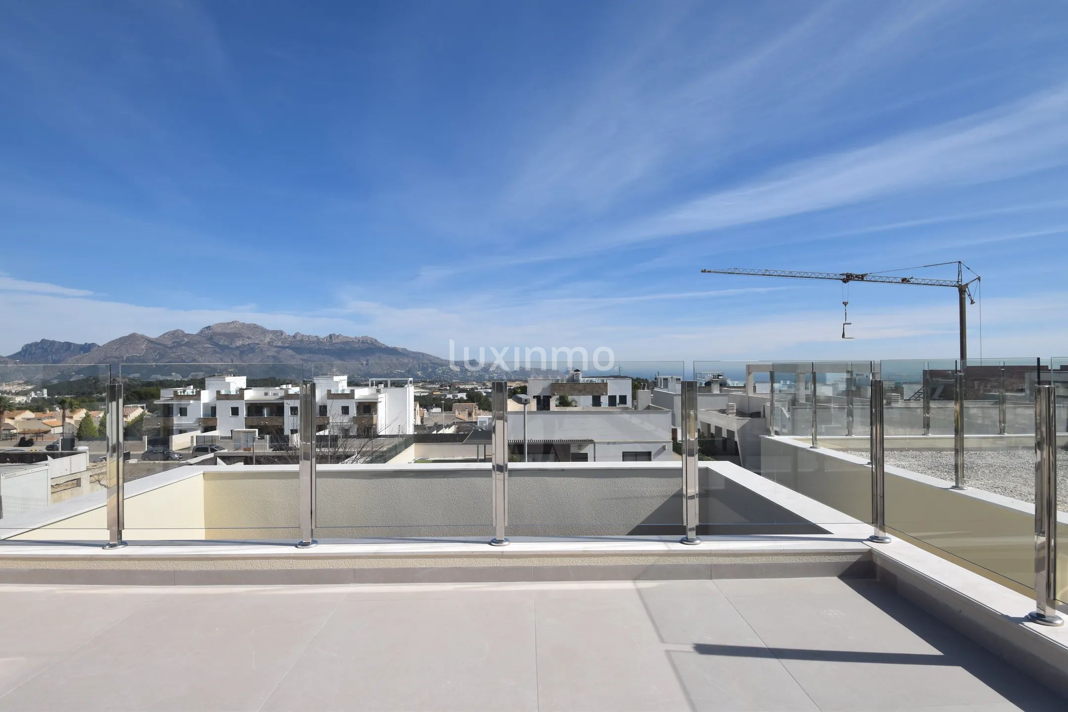 Nybyggd villa med 4 sovrum med i Polop — photo 32