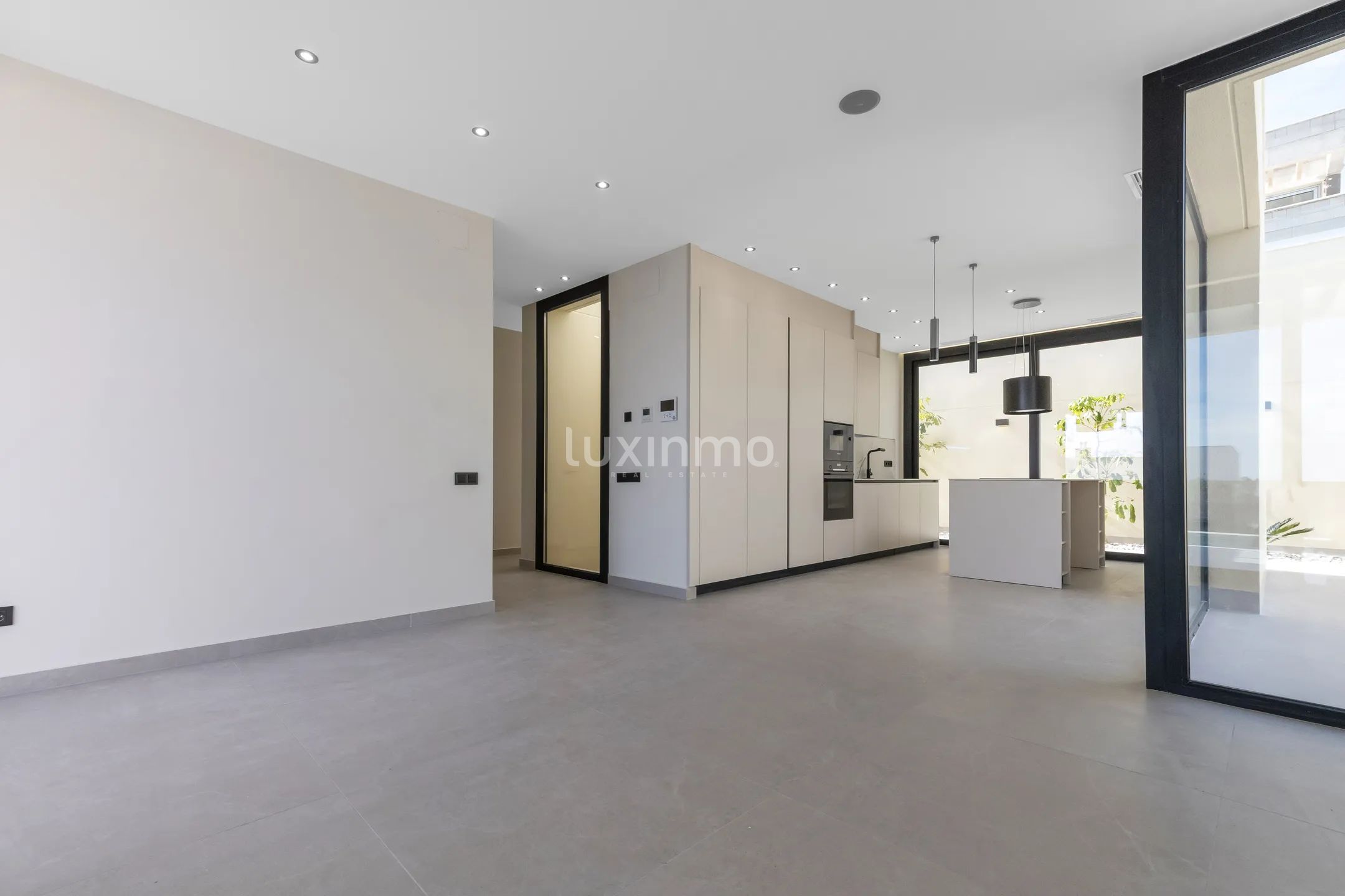 New built villa with 4 bedrooms with in Polop — photo 7