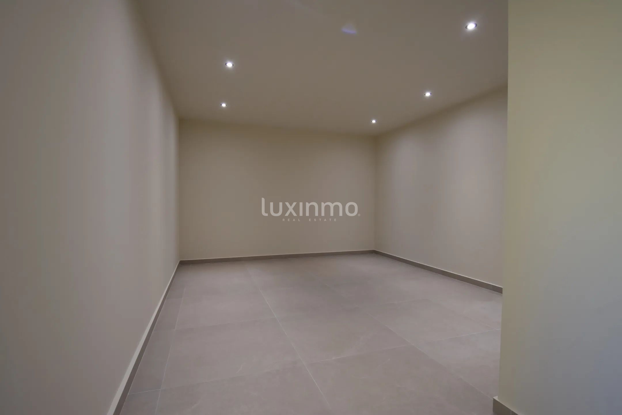 New built villa with 4 bedrooms with in Polop — photo 28