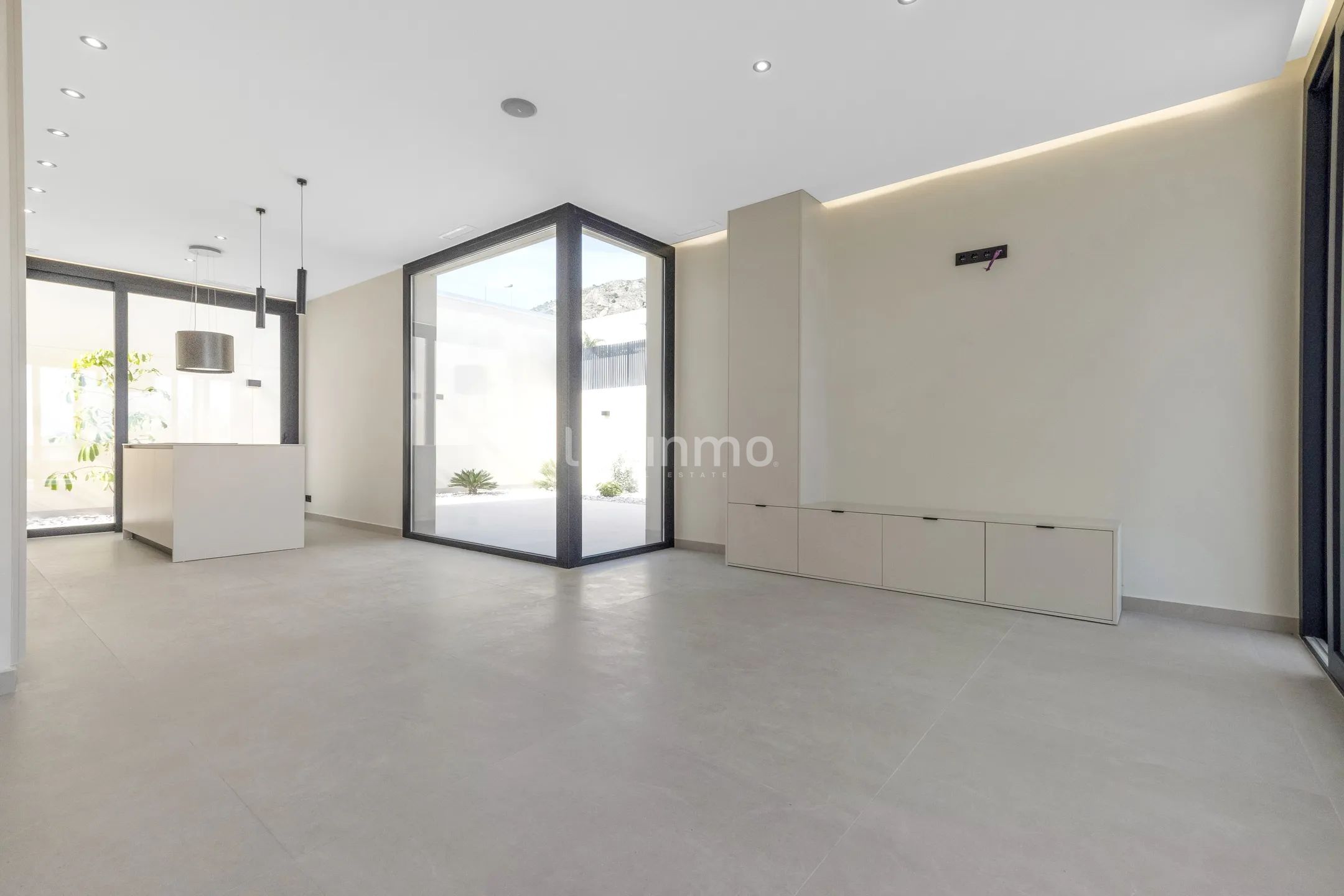 New built villa with 4 bedrooms with in Polop — photo 6