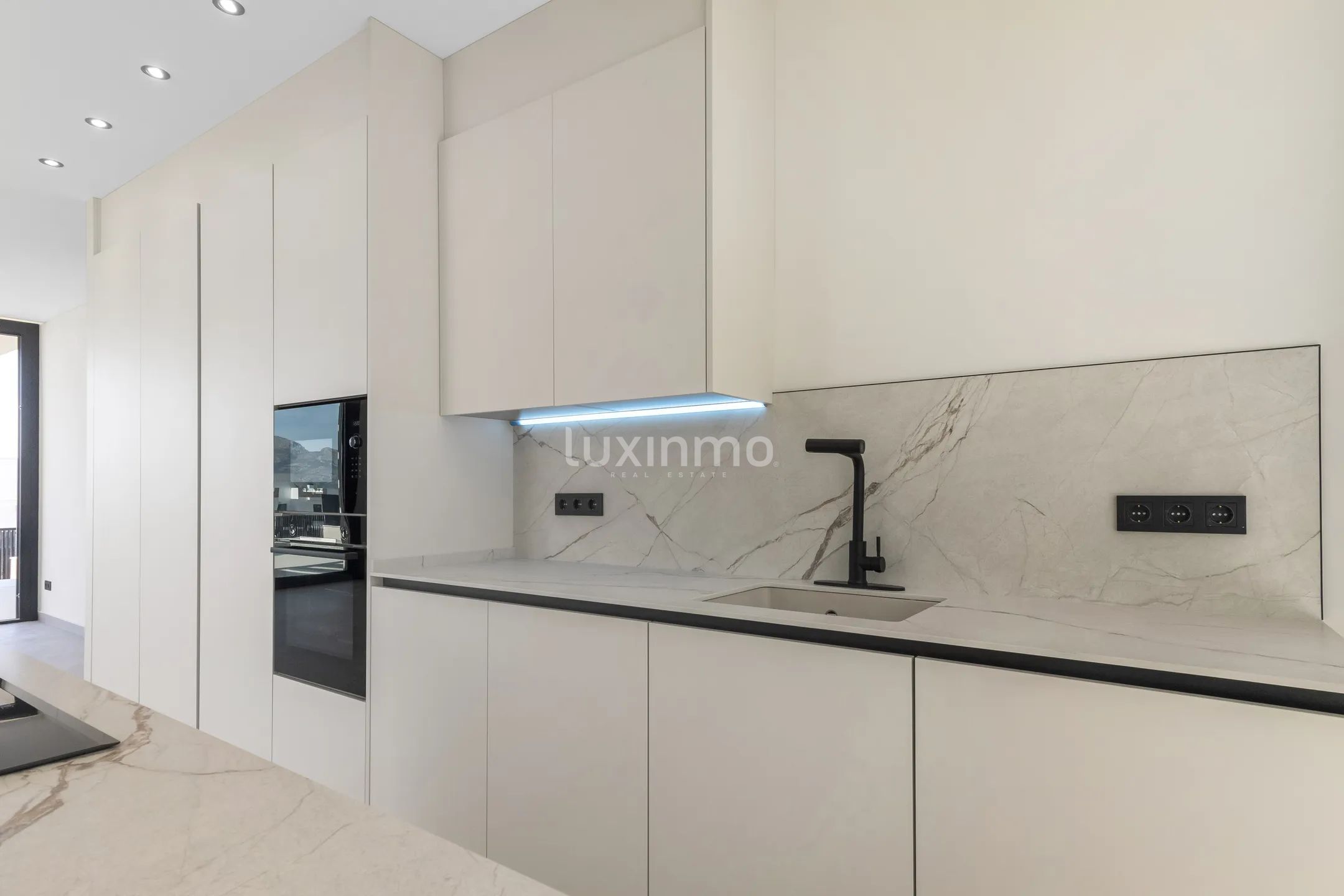New built villa with 4 bedrooms with in Polop — photo 8