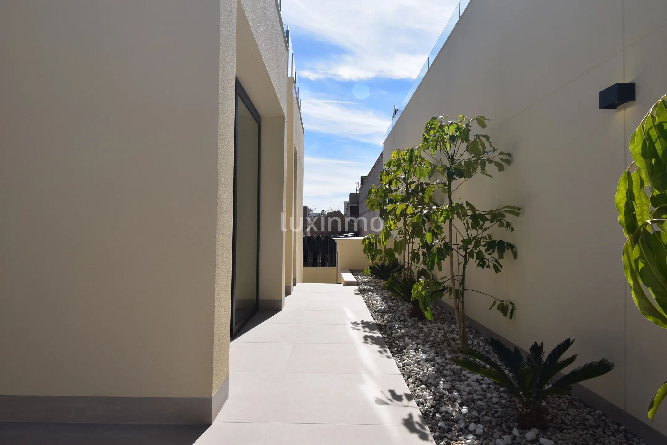 Nybyggd villa med 4 sovrum med i Polop — photo 36