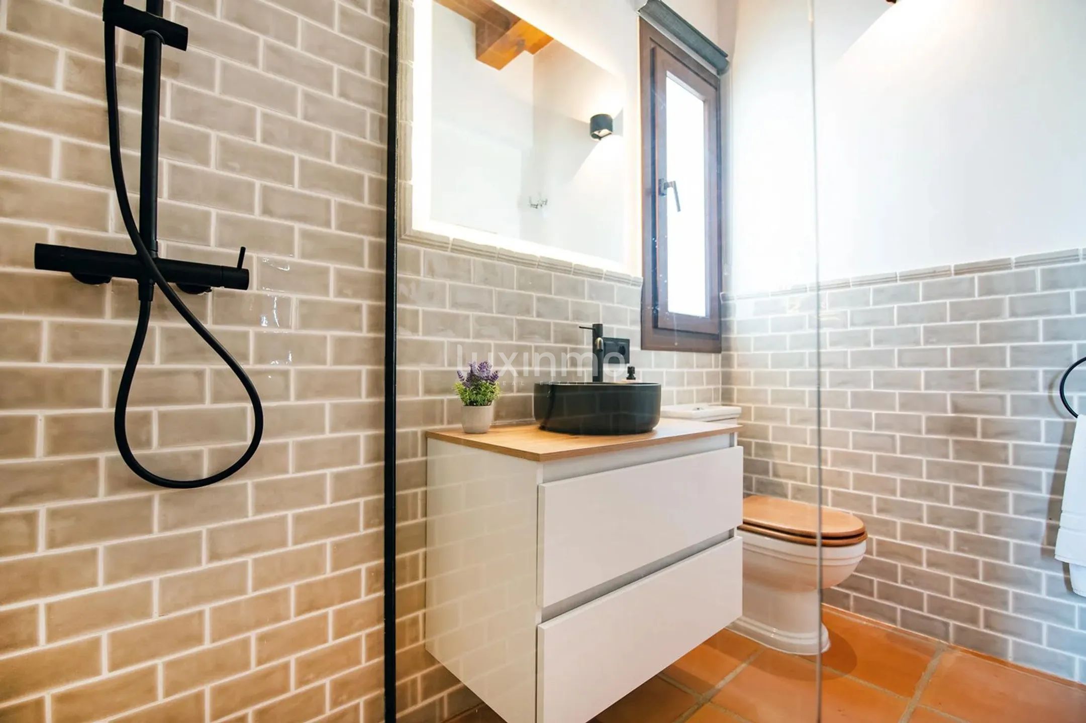 Modern finca with open panoramic views for rent in Berne — photo 41