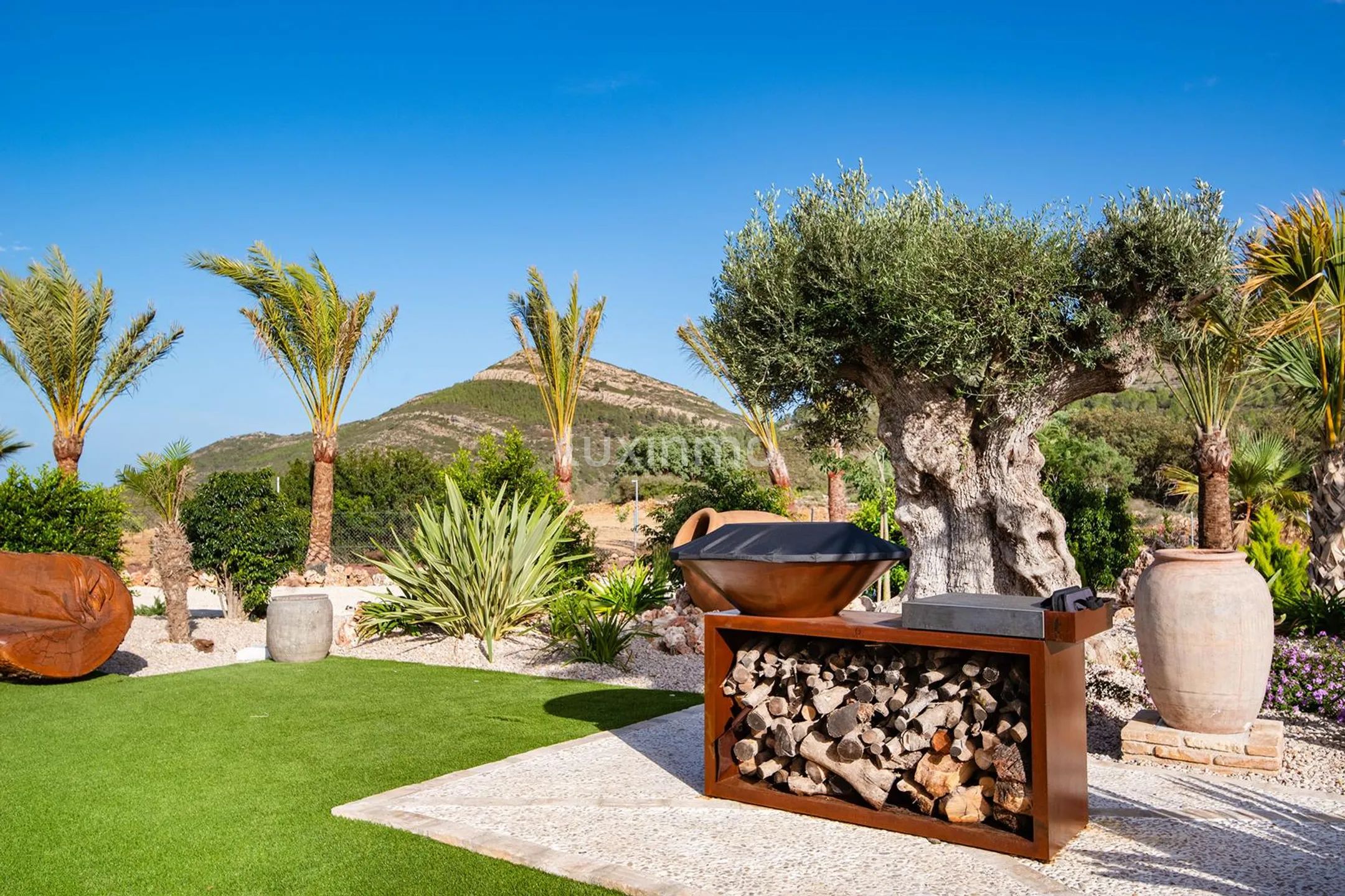 Modern finca with open panoramic views for rent in Berne — photo 16