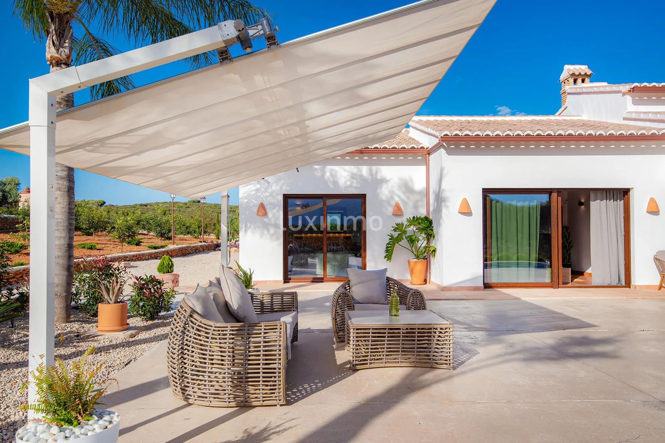 Modern finca with open panoramic views for rent in Berne — photo 9