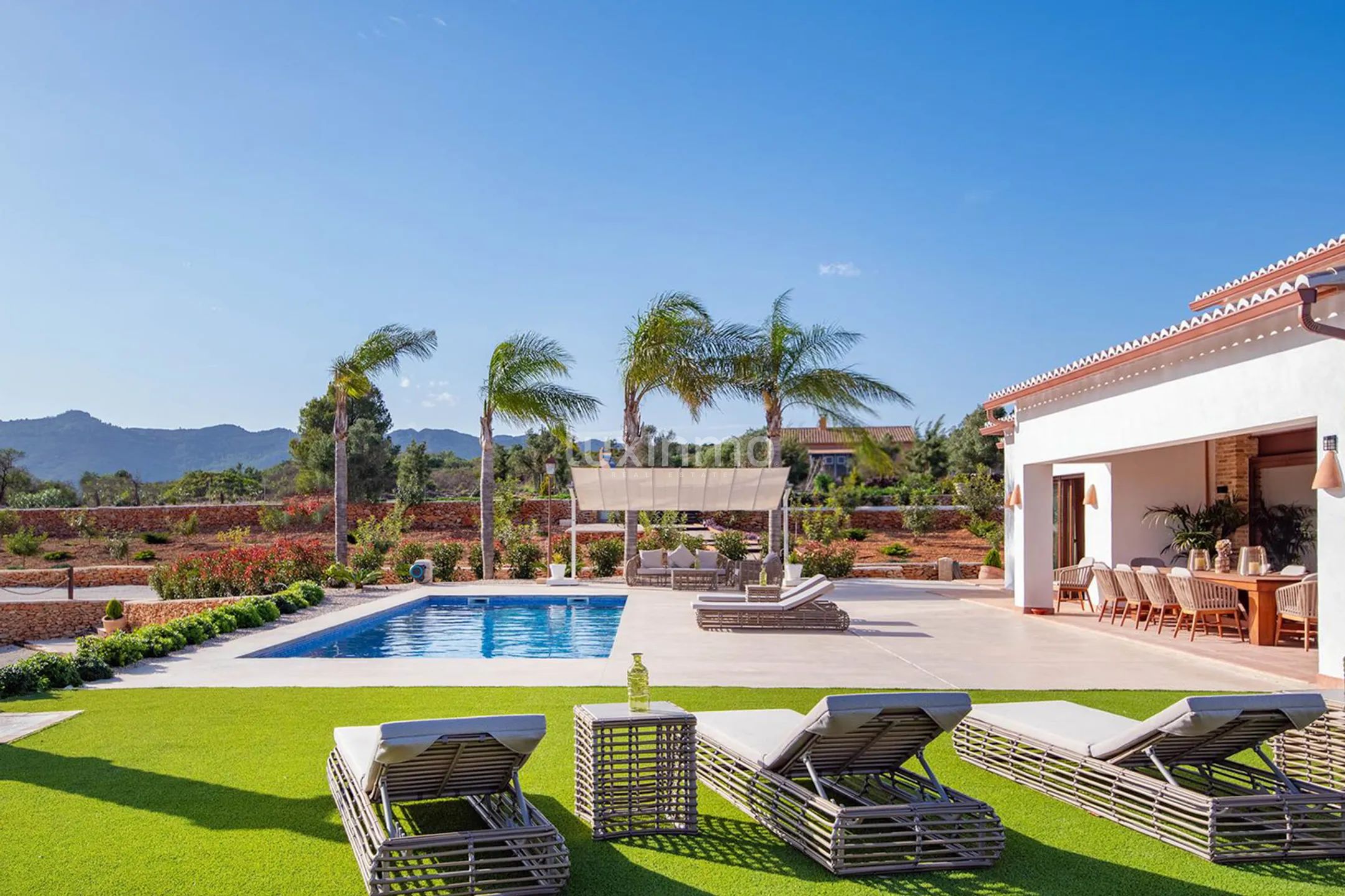 Modern finca with open panoramic views for rent in Berne — photo 17