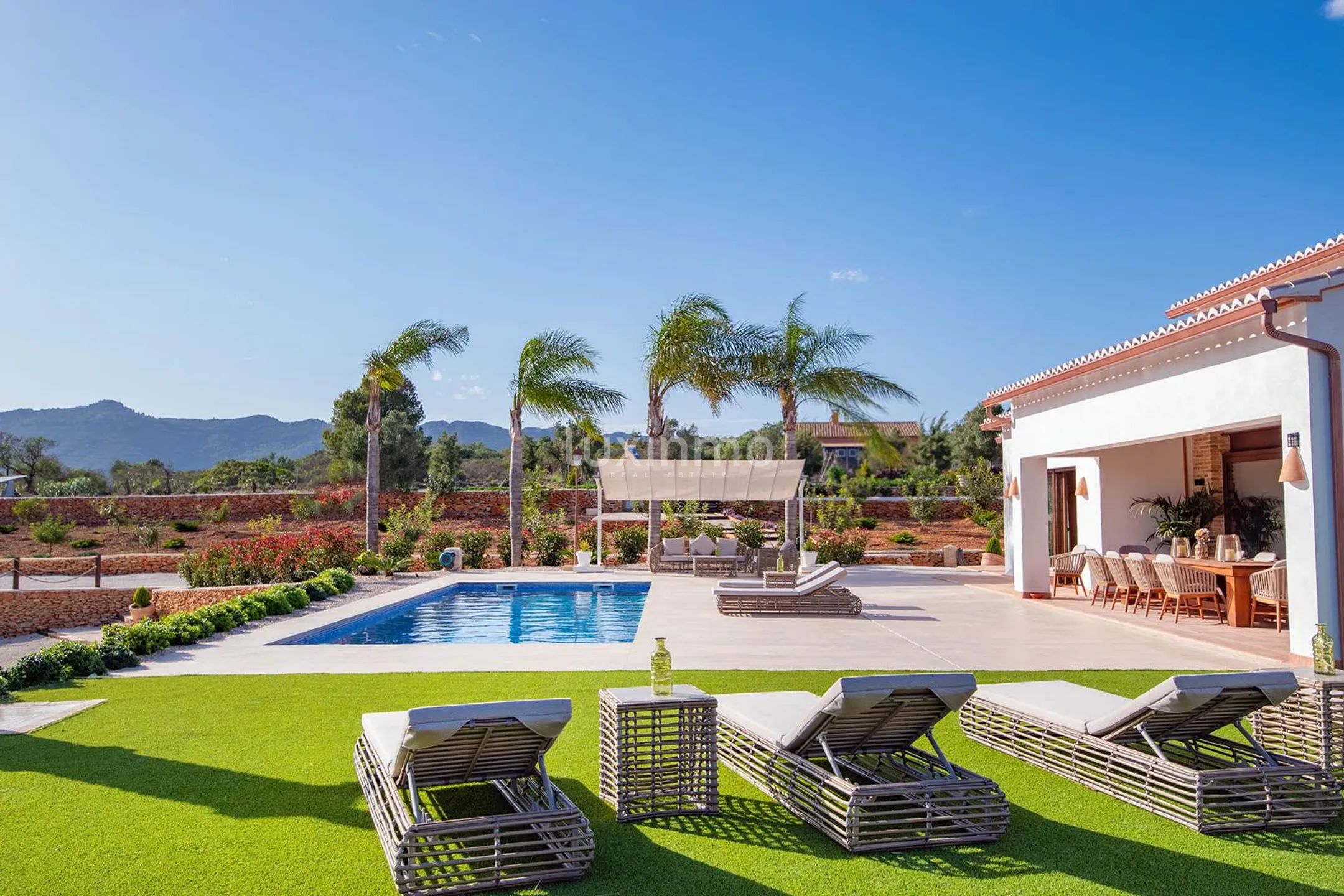 Modern finca with open panoramic views for rent in Berne — photo 3