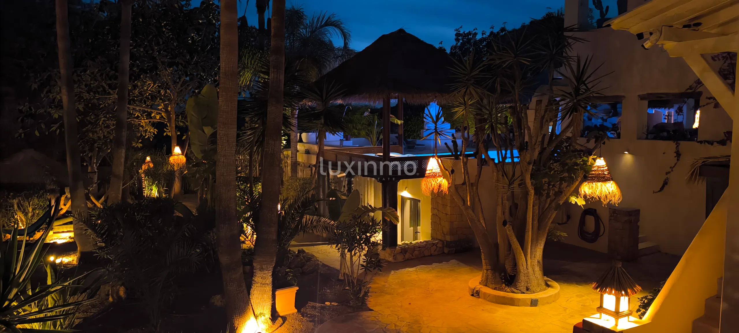 Rustic 14 bedroom estate with sea views in Cap Martinet — photo 28