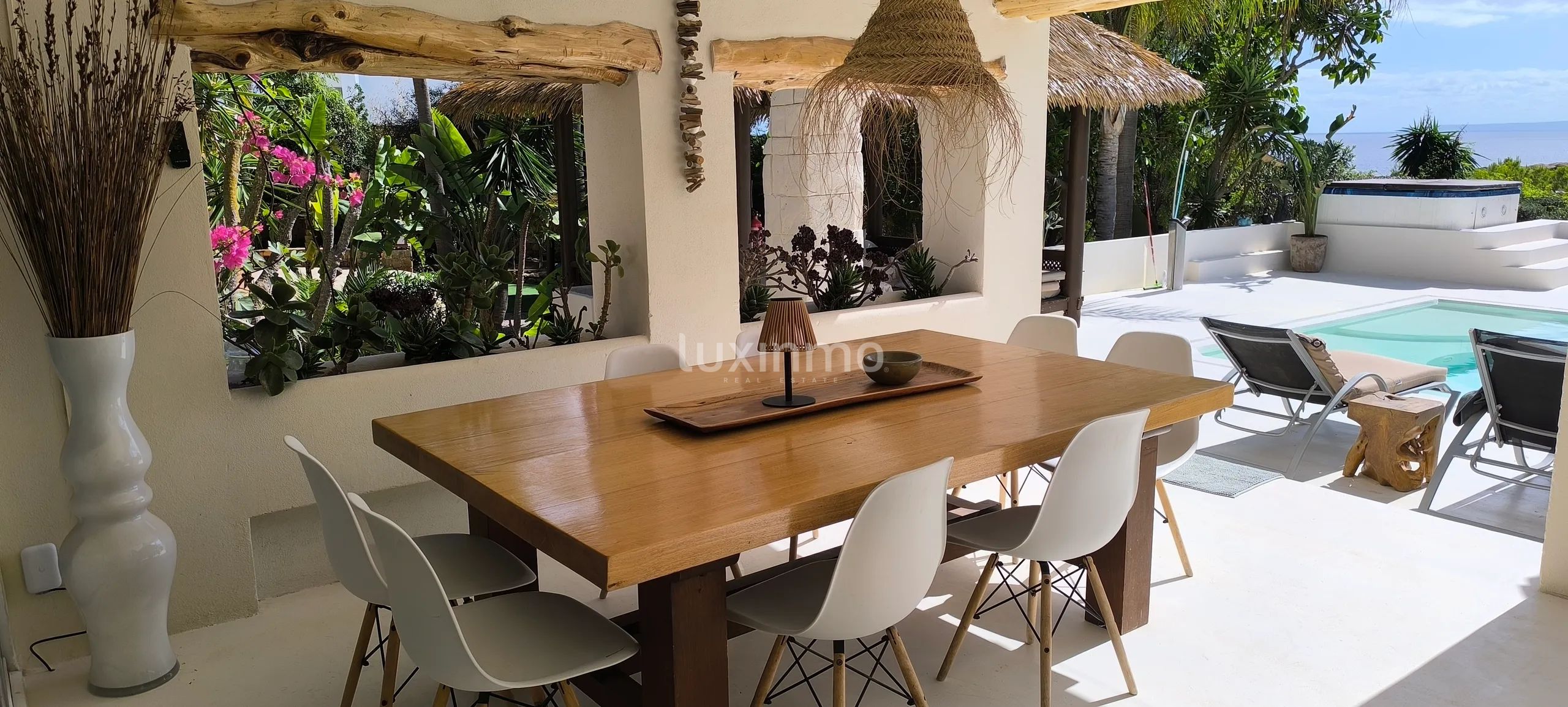 Rustic 14 bedroom estate with sea views in Cap Martinet — photo 14