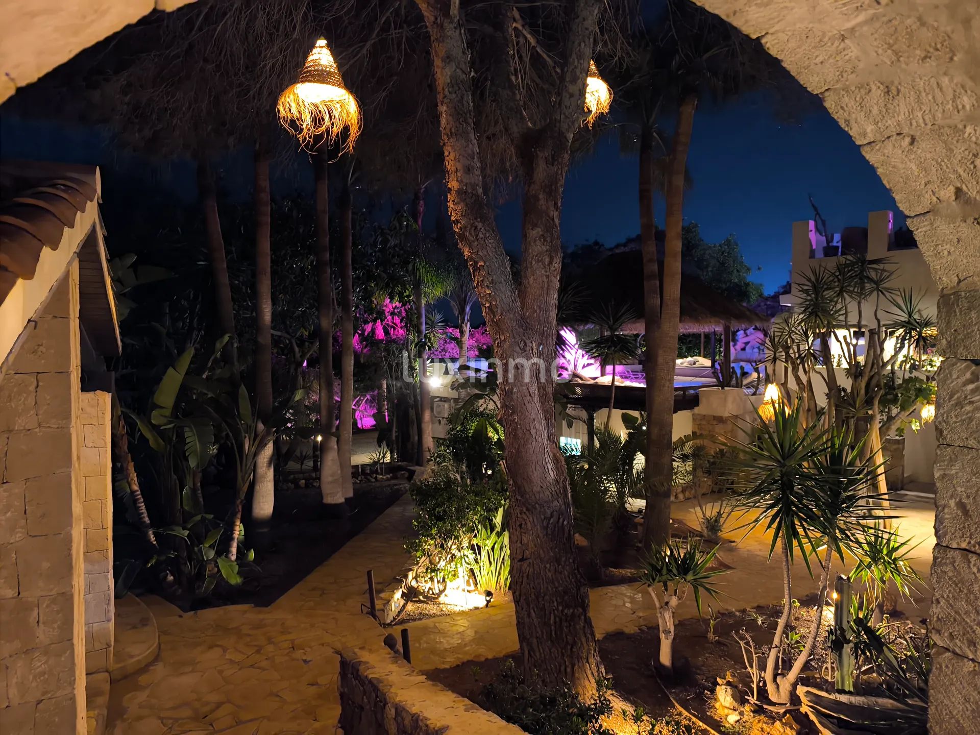 Rustic 14 bedroom estate with sea views in Cap Martinet — photo 33