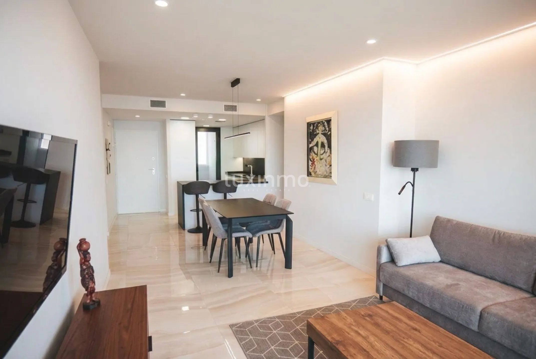 Apartment for sale with sea views in Benidorm — photo 3