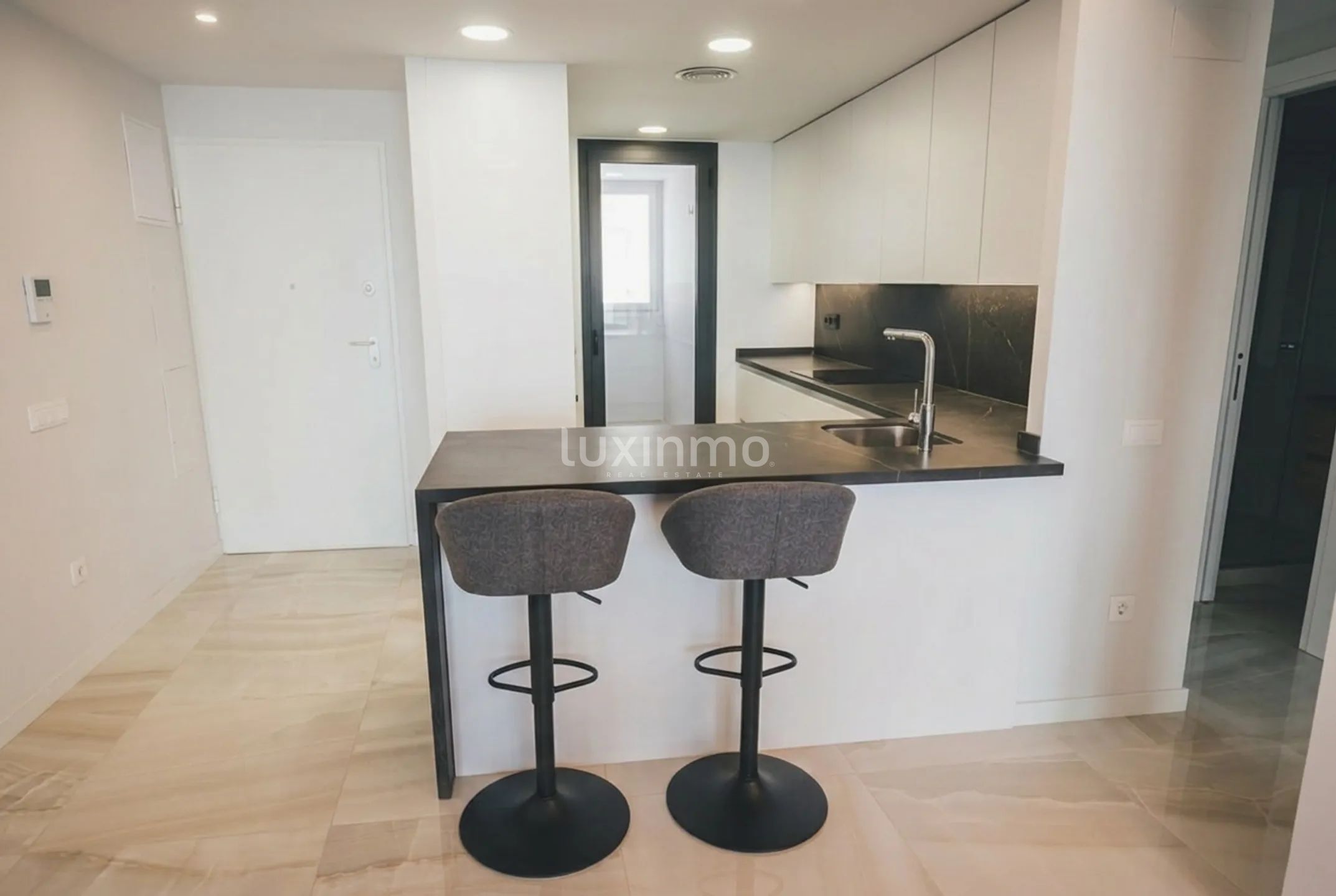 Apartment for sale with sea views in Benidorm — photo 20