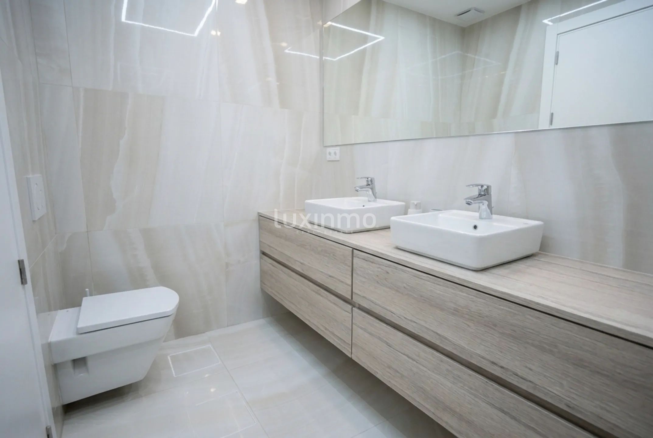 Apartment for sale with sea views in Benidorm — photo 6