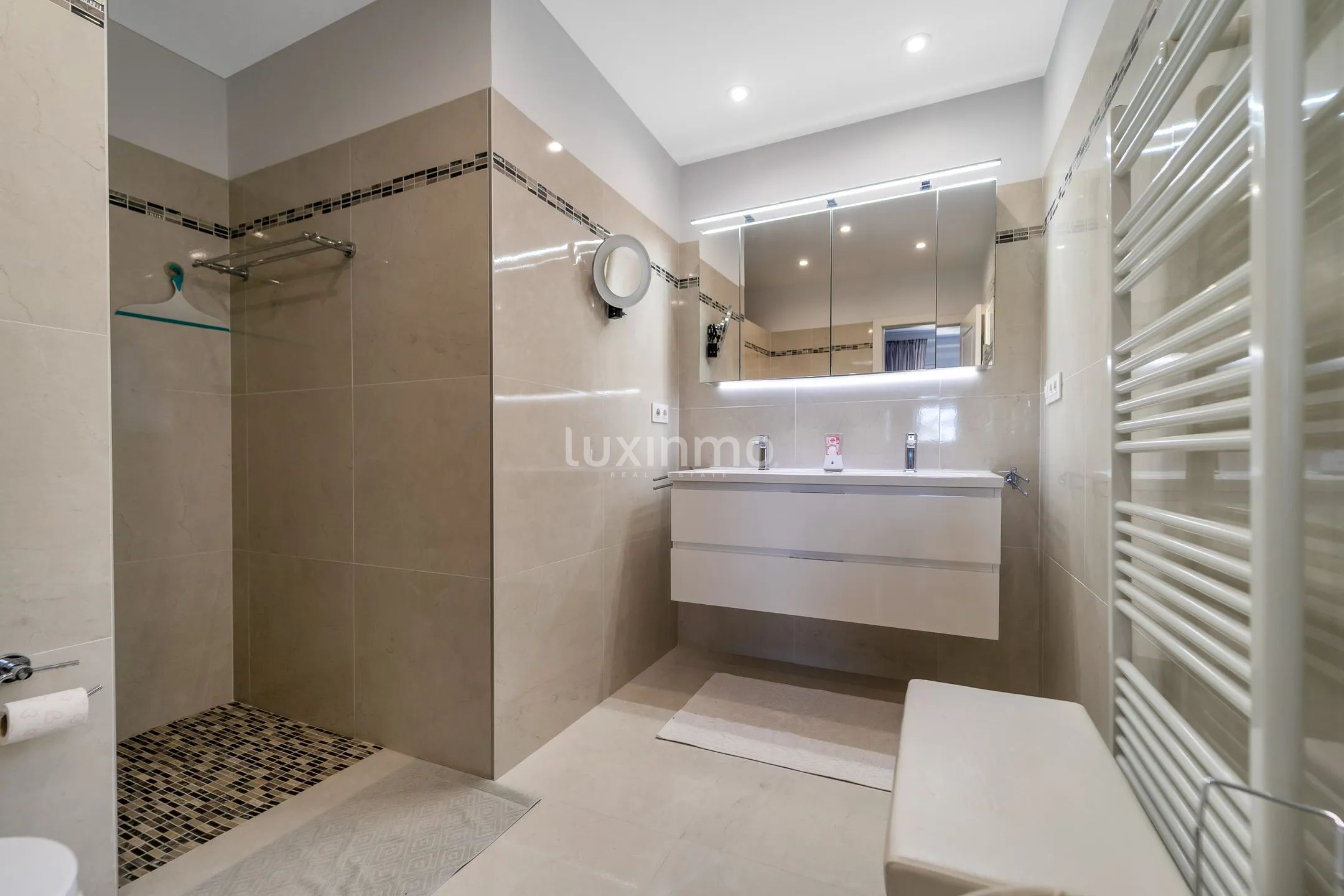 Luksusvilla med panoramautsikt over sjøen — photo 17