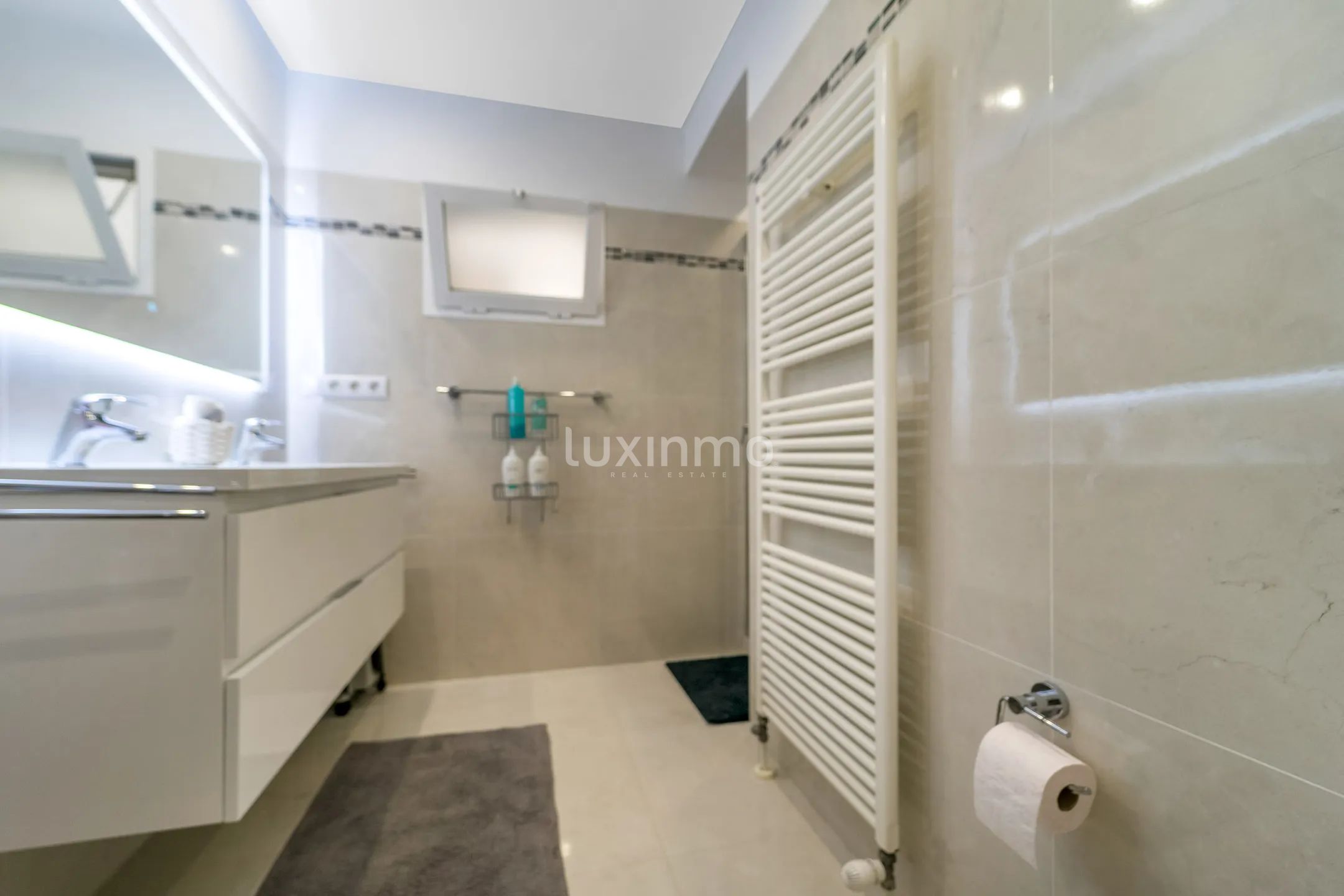 Luksusvilla med panoramautsikt over sjøen — photo 19