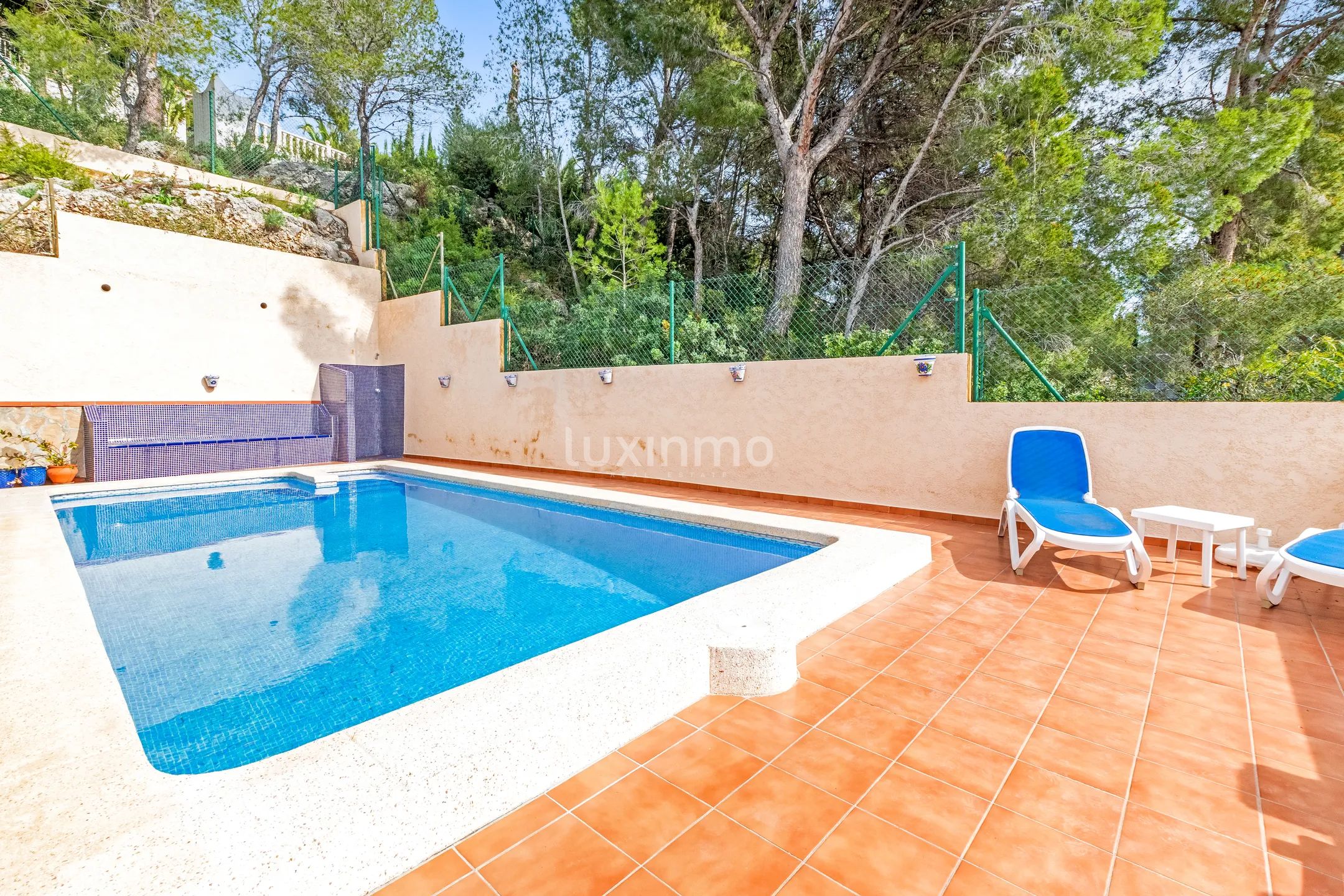 Mediterranean-style villa with pool and sea views in Altea La Vella — photo 3