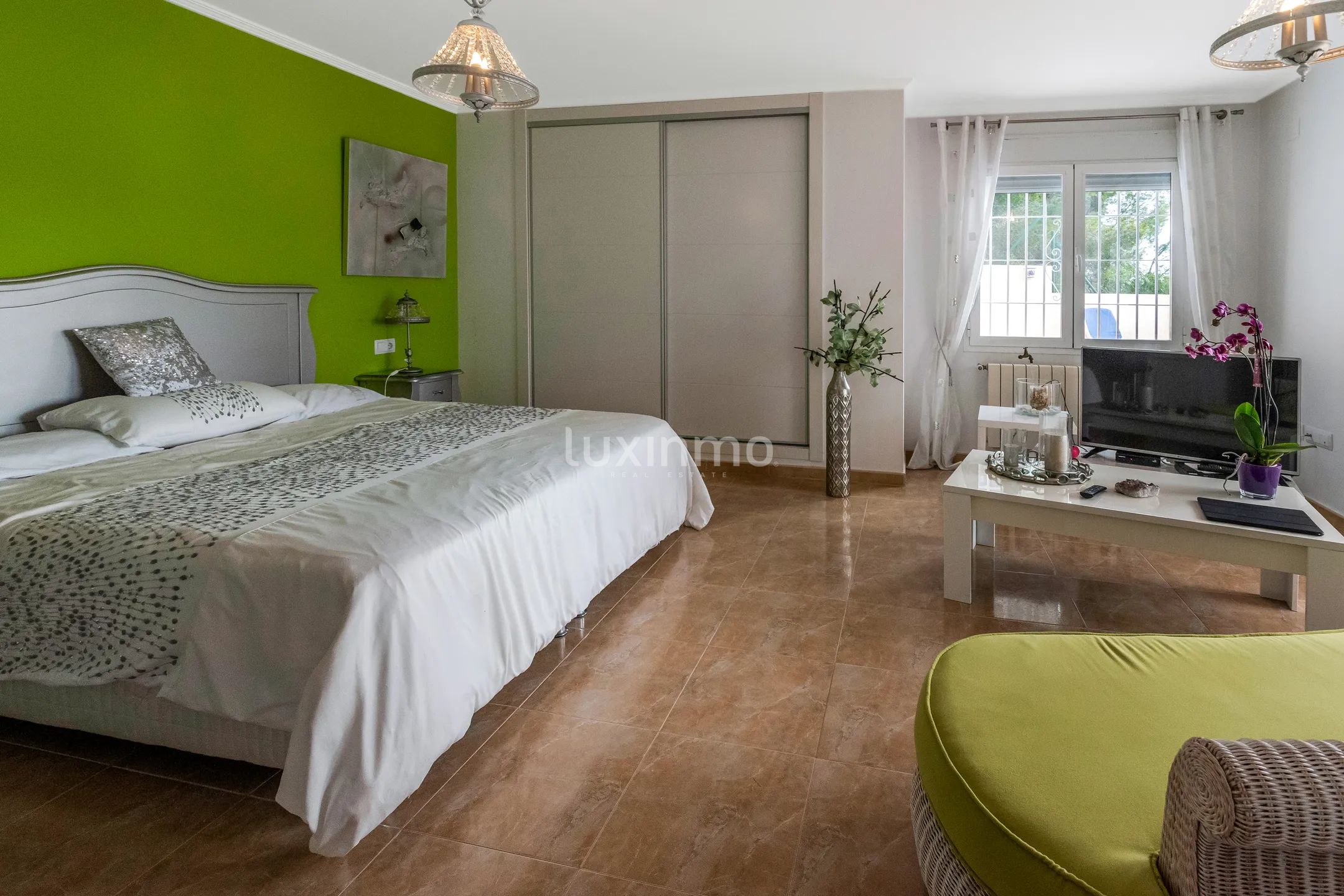 Mediterranean-style villa with pool and sea views in Altea La Vella — photo 13