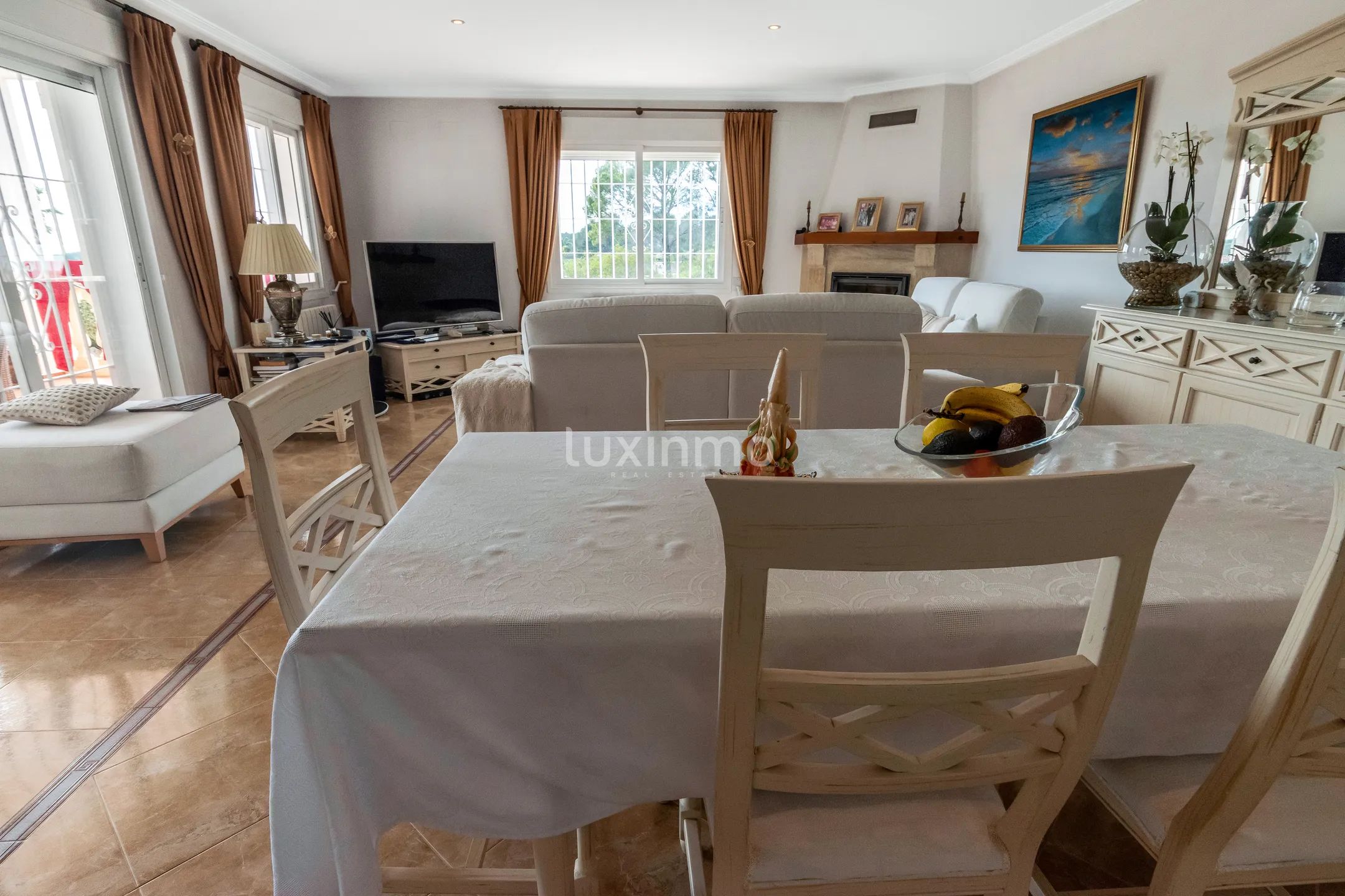 Mediterranean-style villa with pool and sea views in Altea La Vella — photo 7