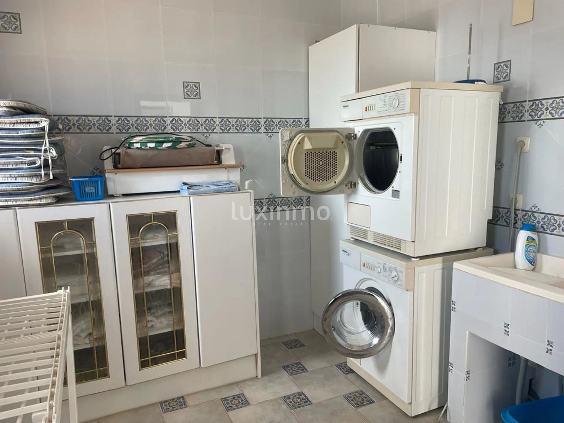 Mediterranean villa with Pool and Panoramic Sea Views — photo 22