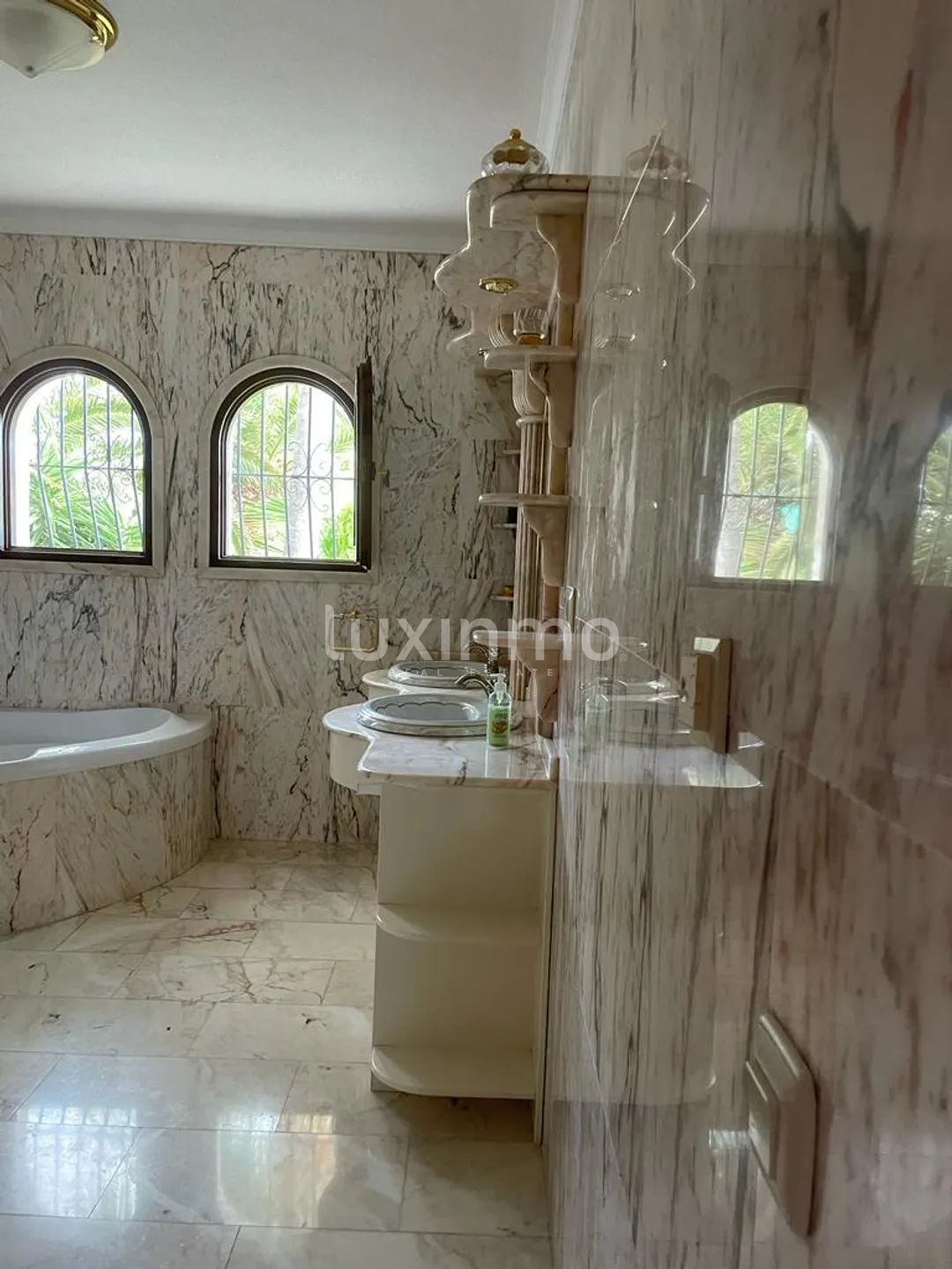 Mediterranean villa with Pool and Panoramic Sea Views — photo 14