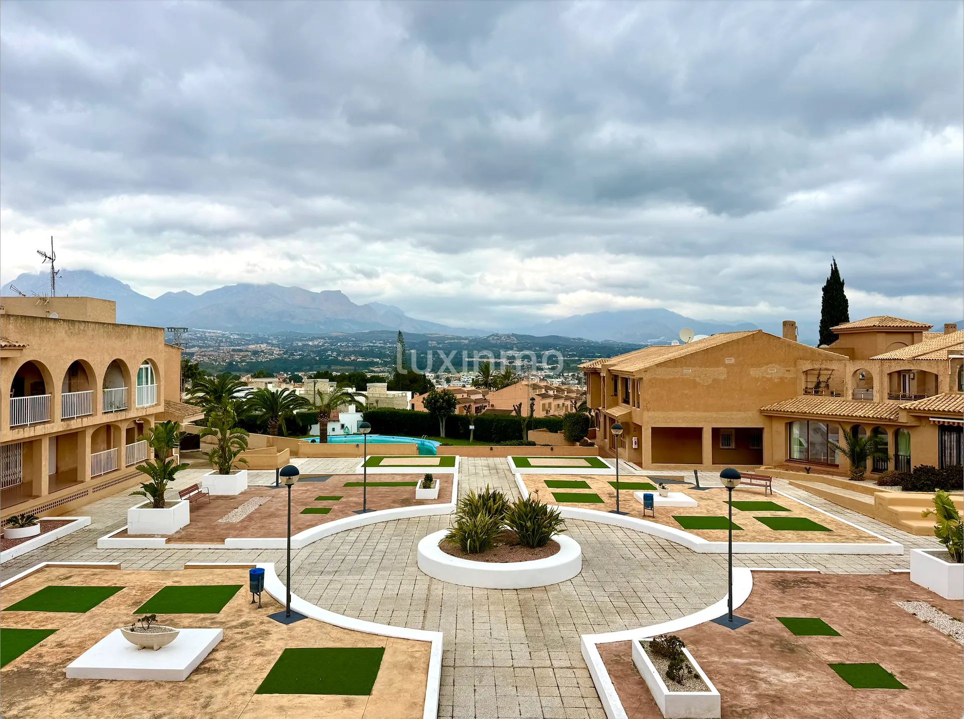 Bright Mediterranean 1-Bed Flat with Terrace in Albir — photo 13