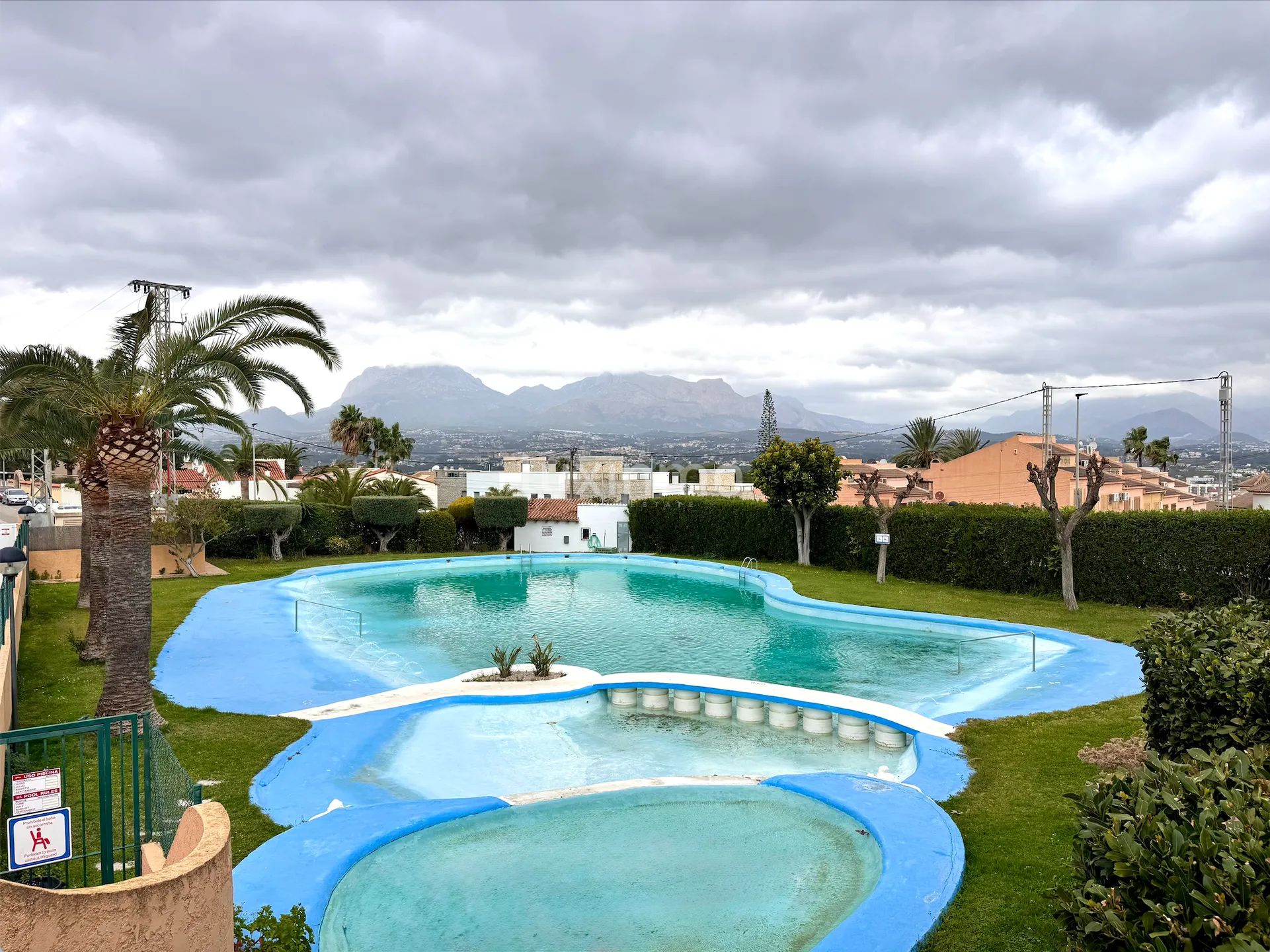 Bright Mediterranean 1-Bed Flat with Terrace in Albir — photo 14