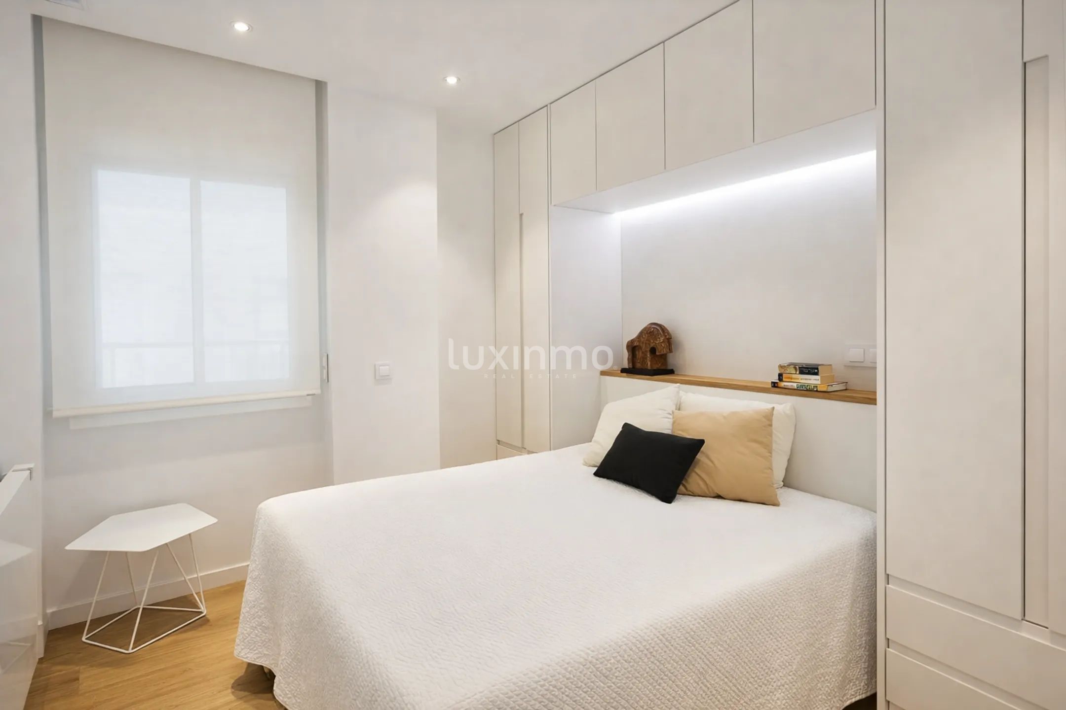 flat with terrace and views of the port of Alicante — photo 12