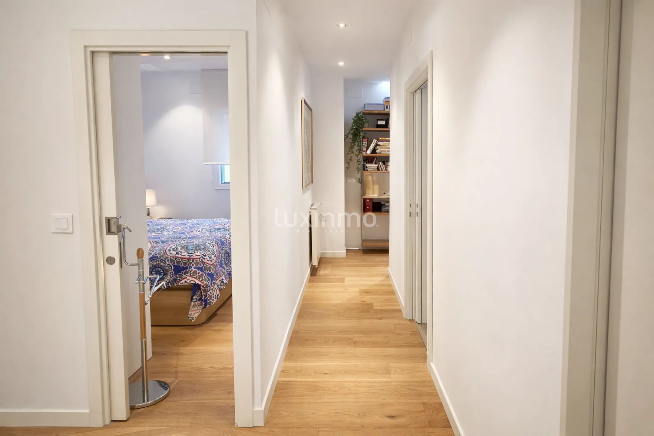 flat with terrace and views of the port of Alicante — photo 11