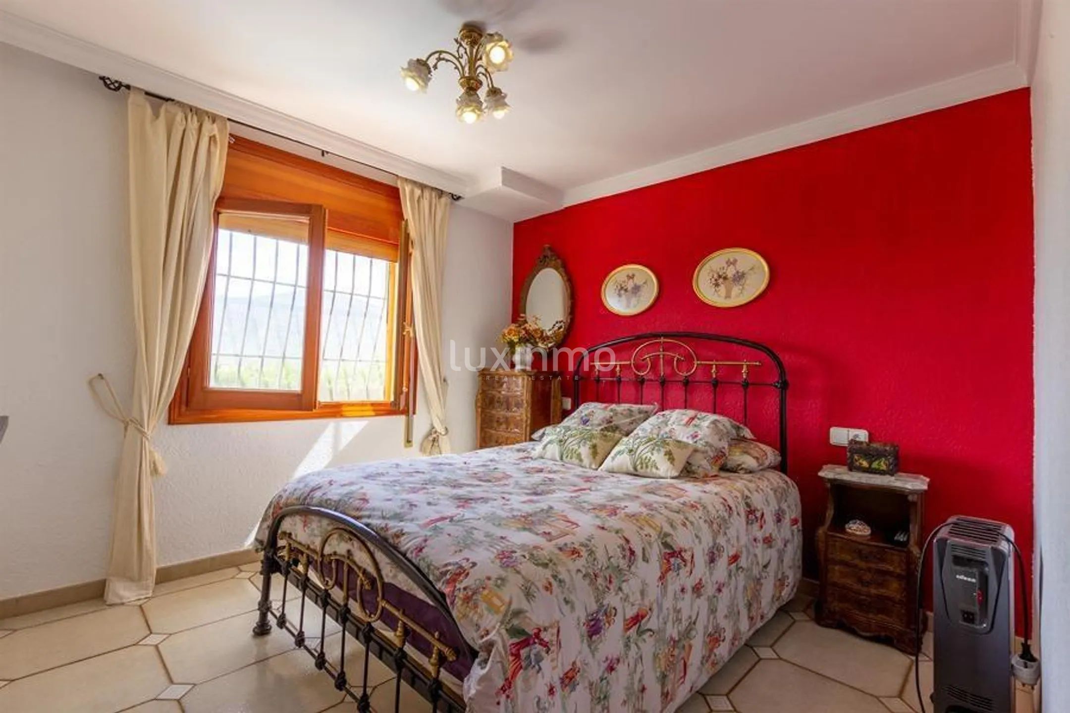 Средиземноморский отдельный дом с бассейном в Финестрате — photo 25