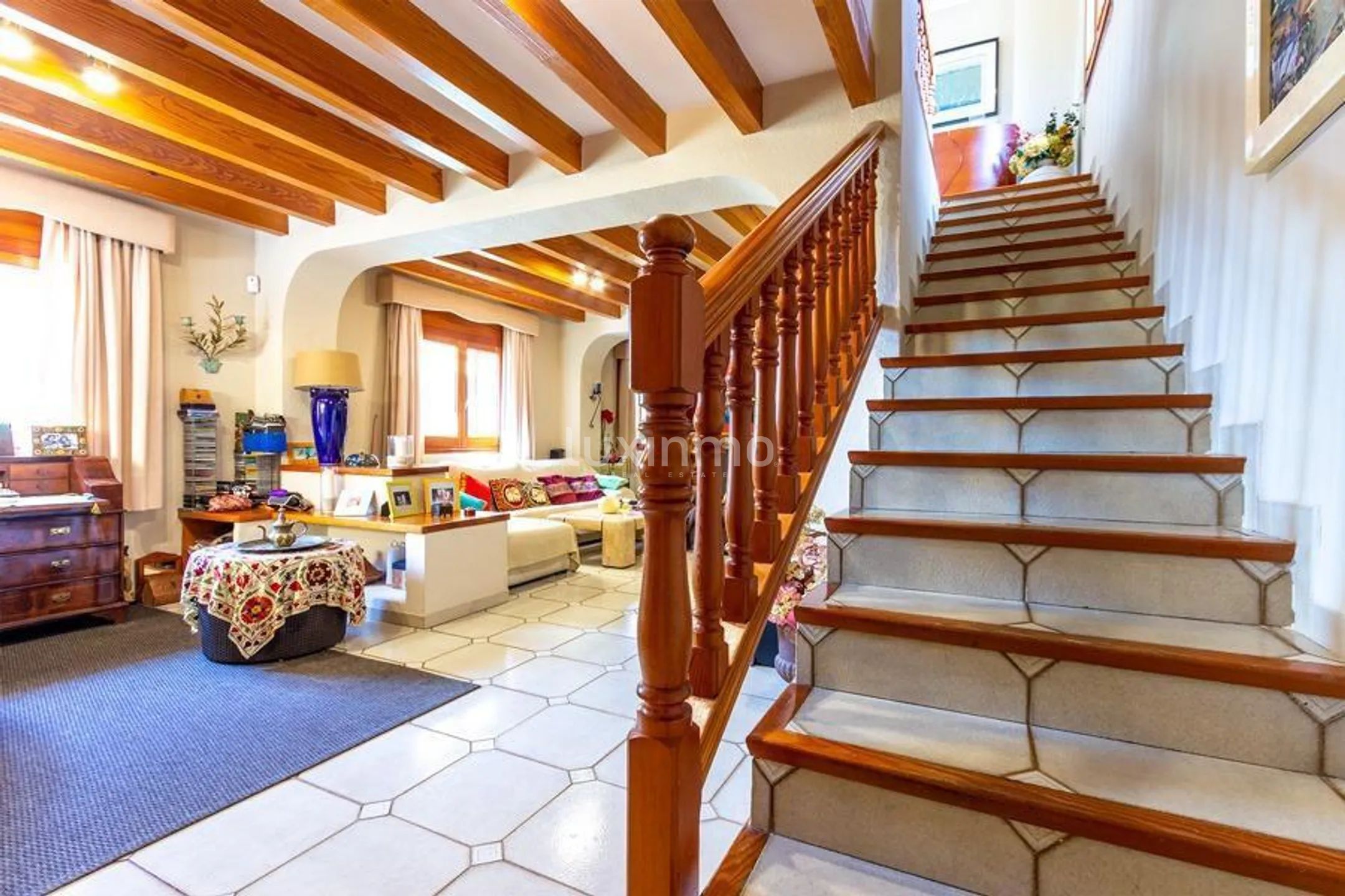 Средиземноморский отдельный дом с бассейном в Финестрате — photo 10