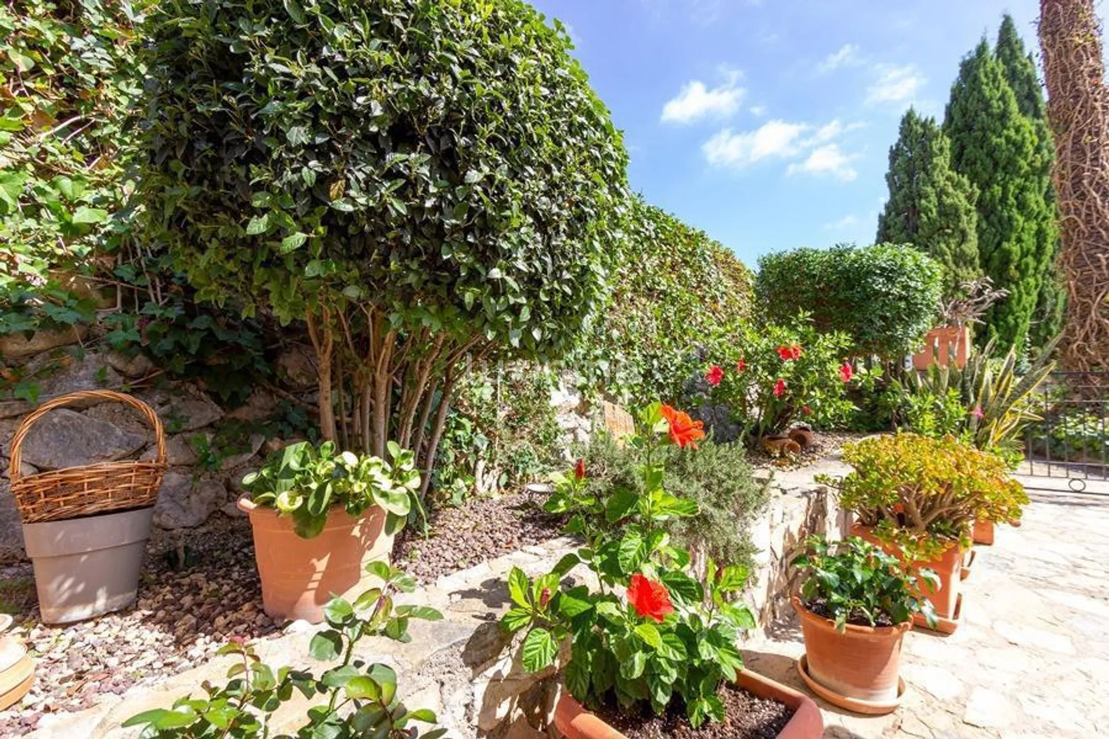 Средиземноморский отдельный дом с бассейном в Финестрате — photo 32