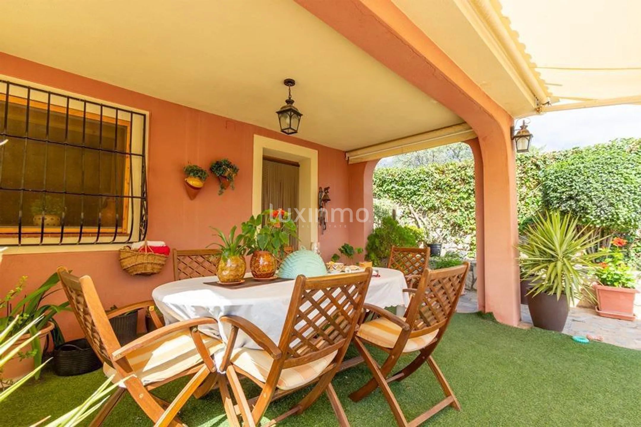 Mediterranean detached house with pool in Finestrat