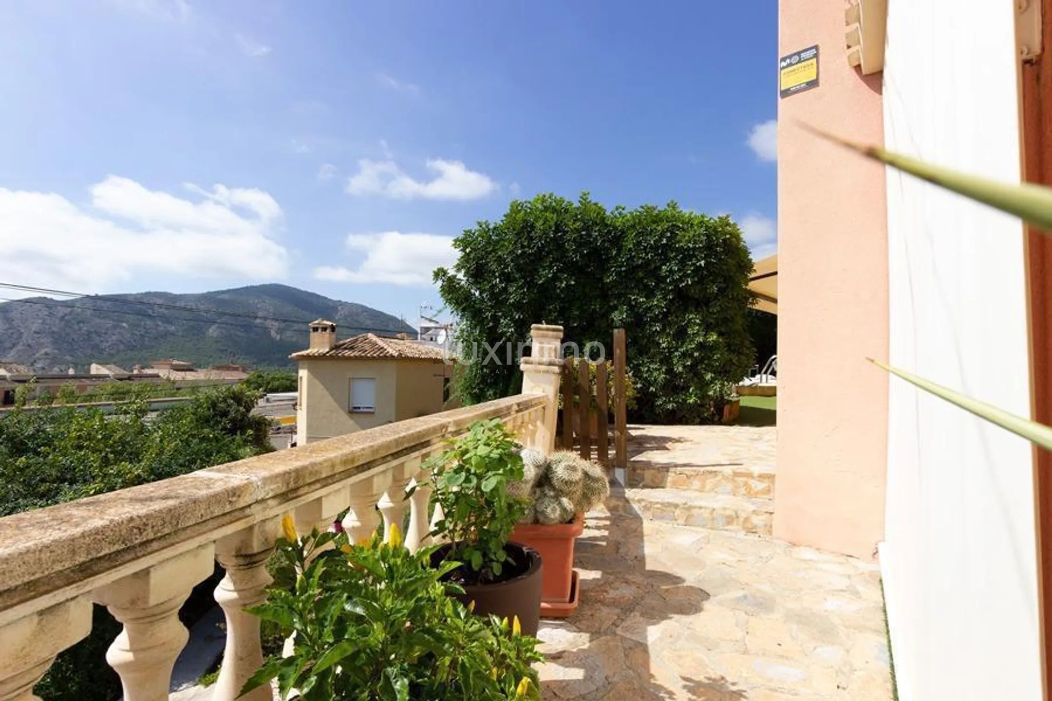 Средиземноморский отдельный дом с бассейном в Финестрате — photo 9