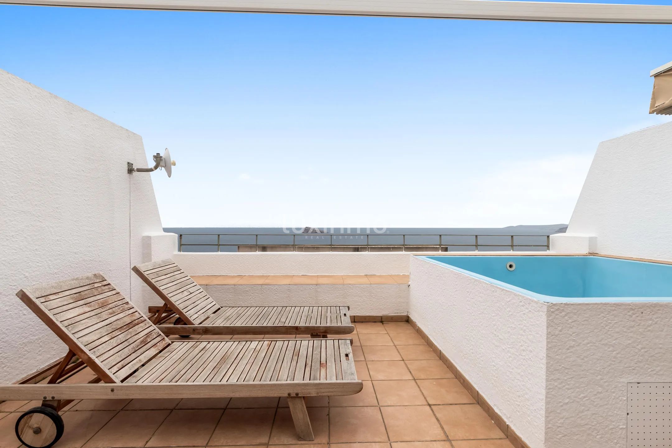 Moderne Wohnung mit Meerblick und Terrasse in Rincón de Loix