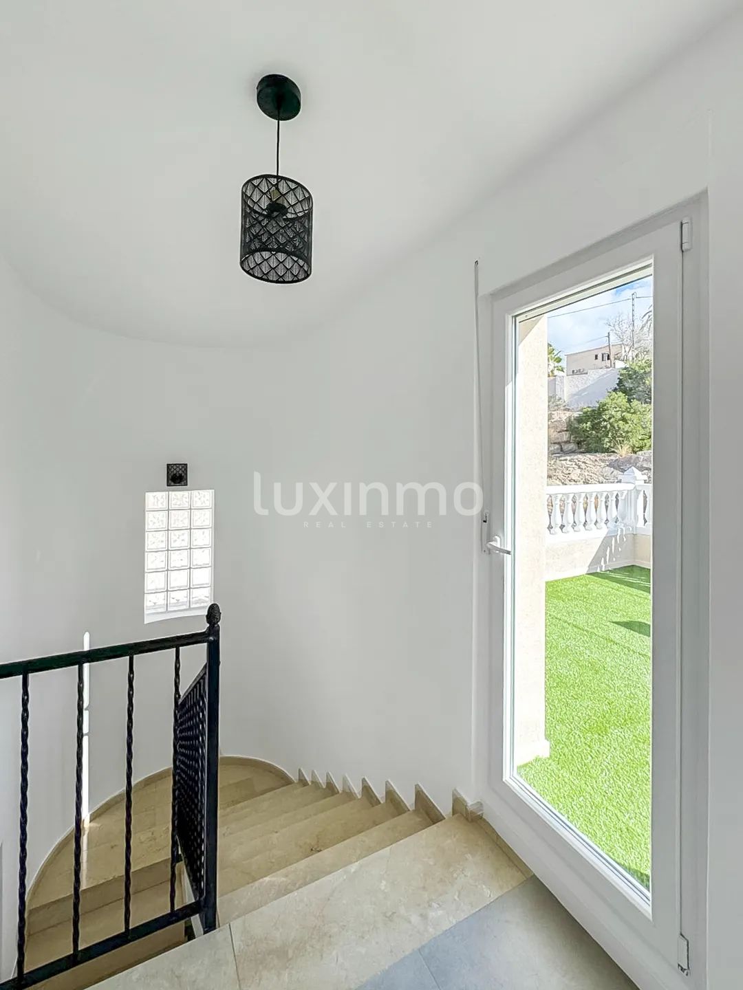 Detached Mediterranean Home in Pueblo Acantilado-Lanuza — photo 13