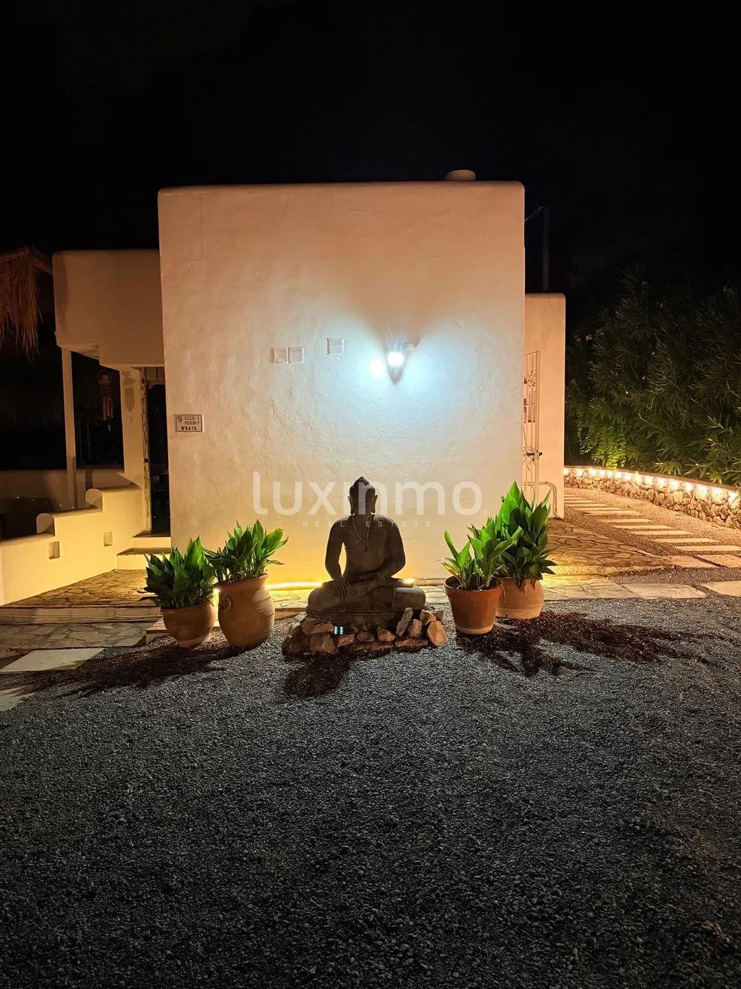 Traditional Ibicenco House with Modern Style - Prime Rental Opportunity — photo 17