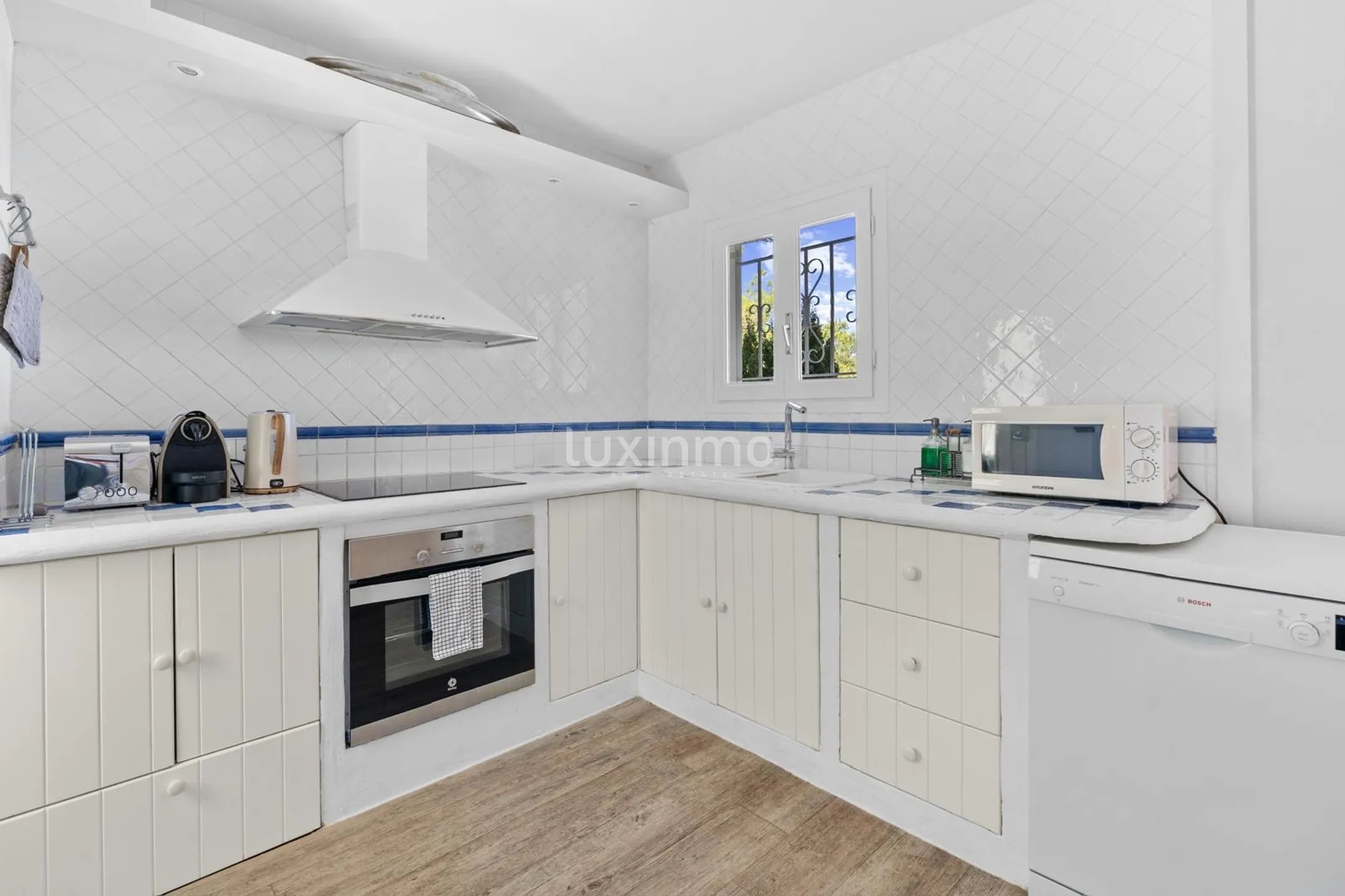 Traditional Ibicenco House with Modern Style - Prime Rental Opportunity — photo 28